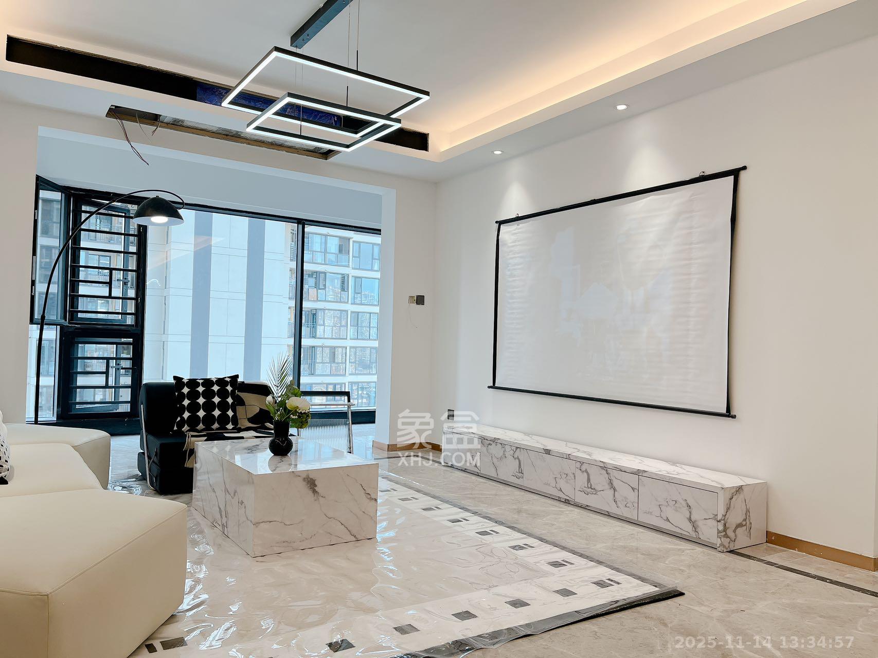 旭辉雨花郡  4室2厅2卫    5300.0元/月室内图