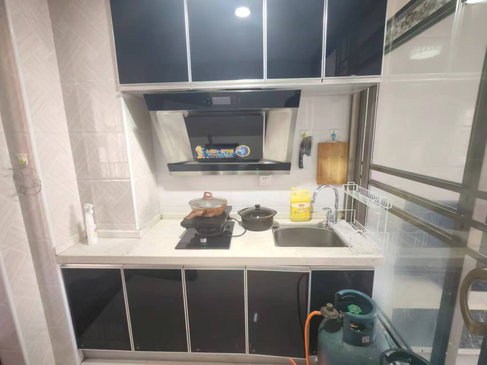 尚书房 1室1厅1卫 1200.0元/月 尚书房 1室1厅1卫 1200.0元/月室内图