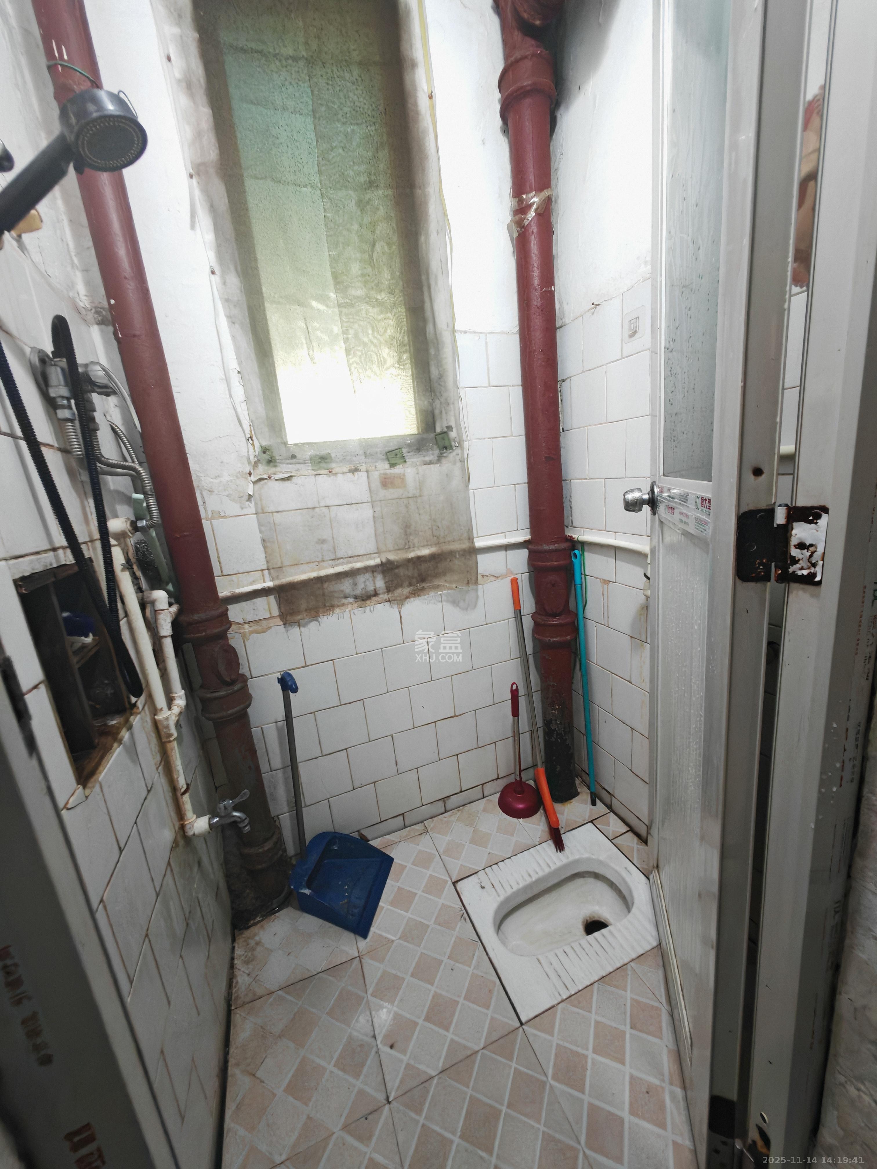 王公塘社区  2室1厅1卫    1400.0元/月室内图