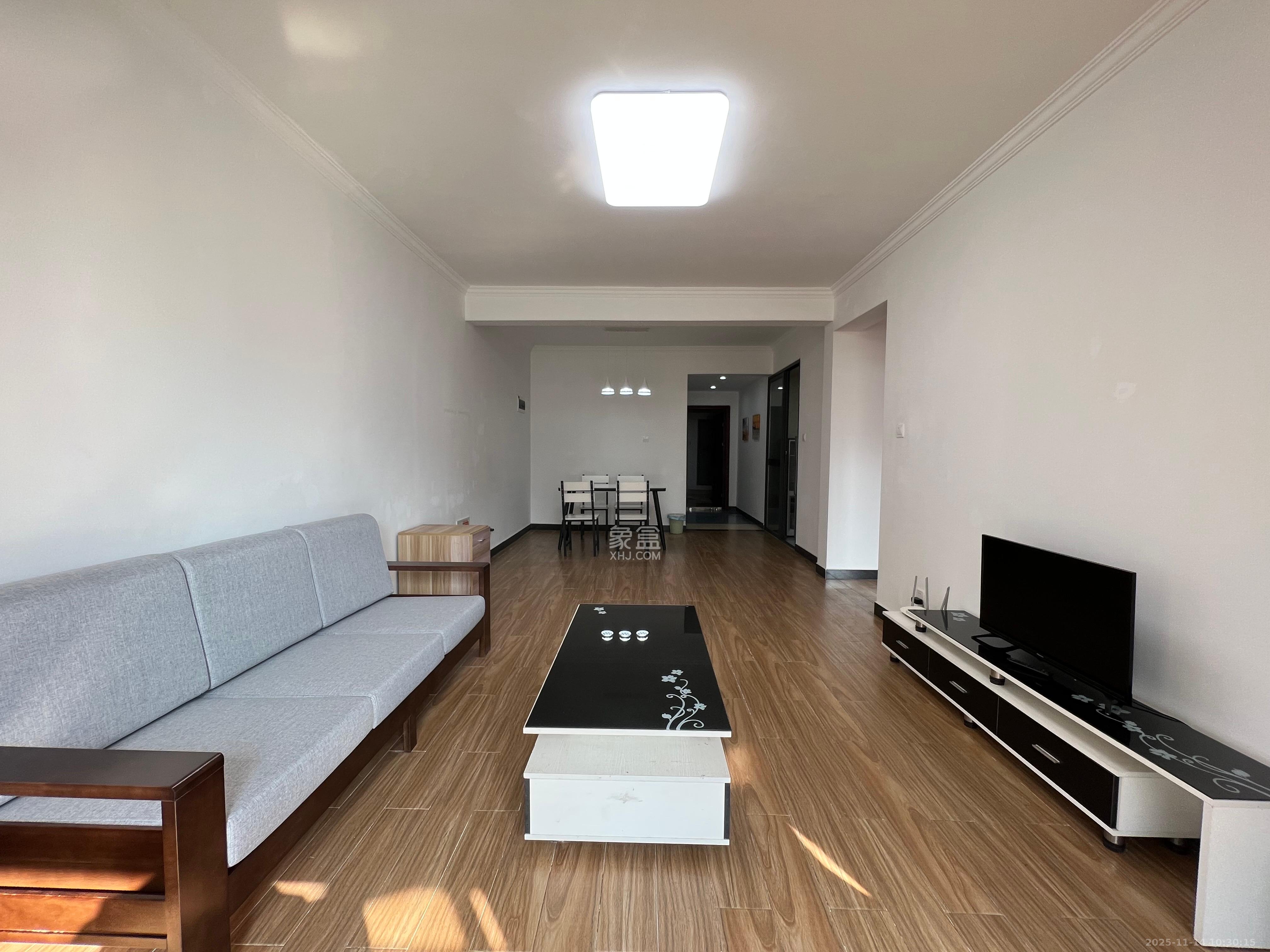 岳华新苑 2室2厅1卫 2000.0元/月 岳华新苑 2室2厅1卫 2000.0元/月室内图