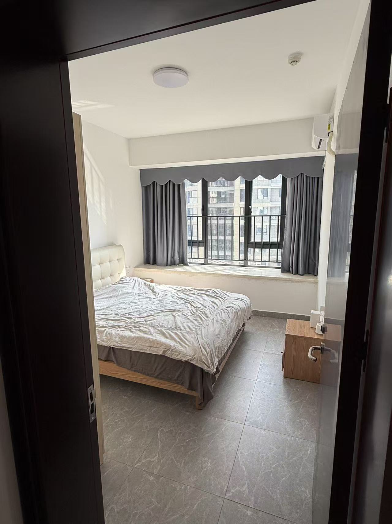 天街华府（海南新天地）  2室2厅1卫    3200.0元/月室内图