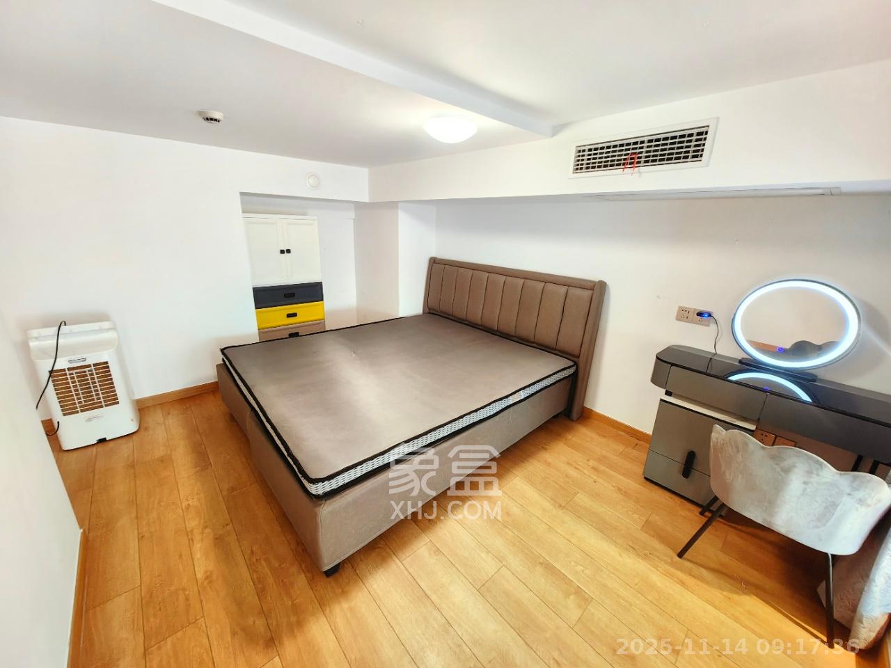 梦想新天地  1室1厅1卫    2100.0元/月室内图