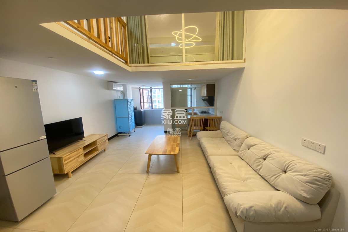 福晟钱隆国际(晟冉景苑) 2室1厅2卫 2200.0元/月 福晟钱隆国际(晟冉景苑) 2室1厅2卫 2200.0元/月室内图