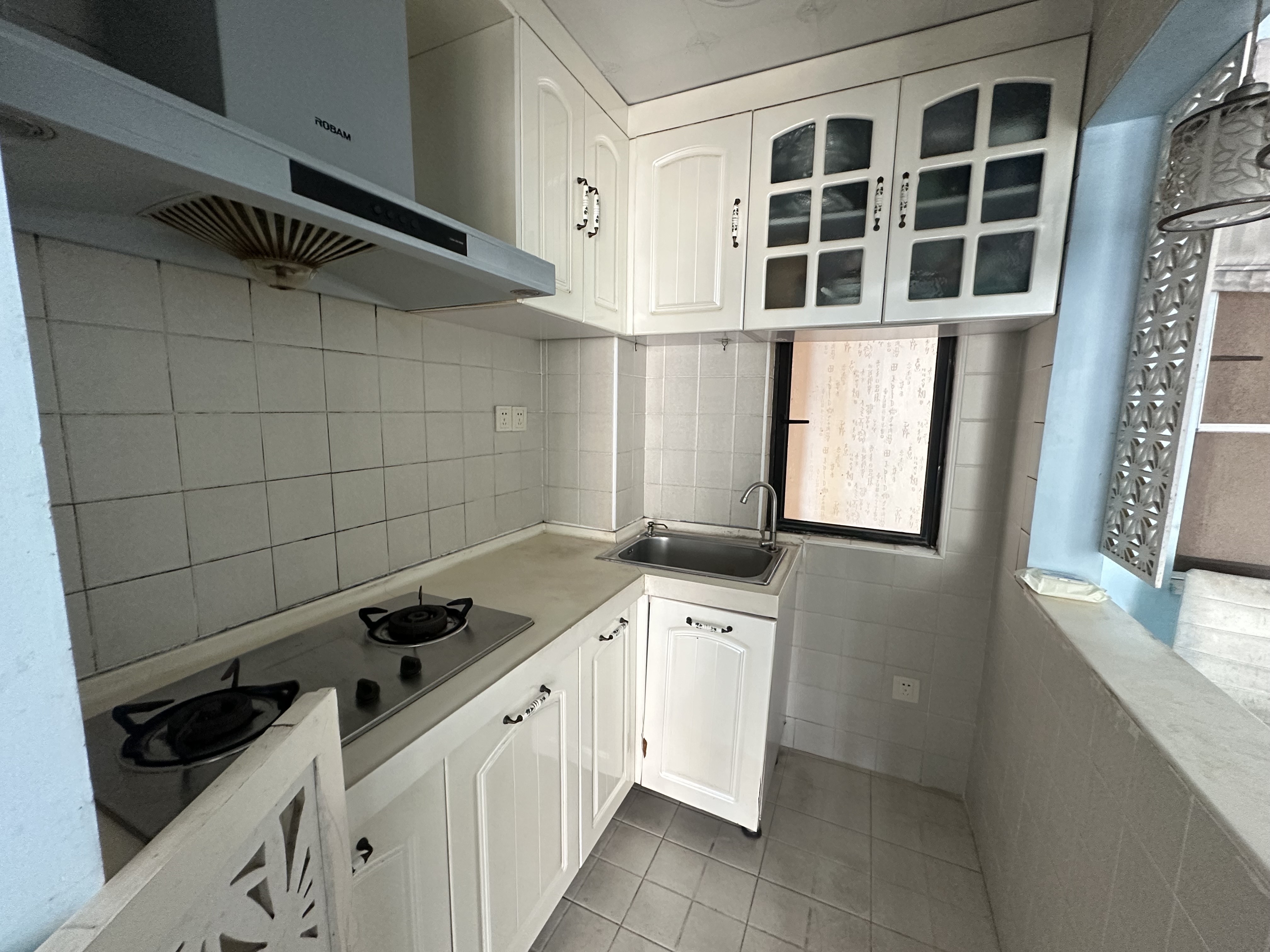 紫泉花坊  1室0厅0卫    2100.0元/月室内图