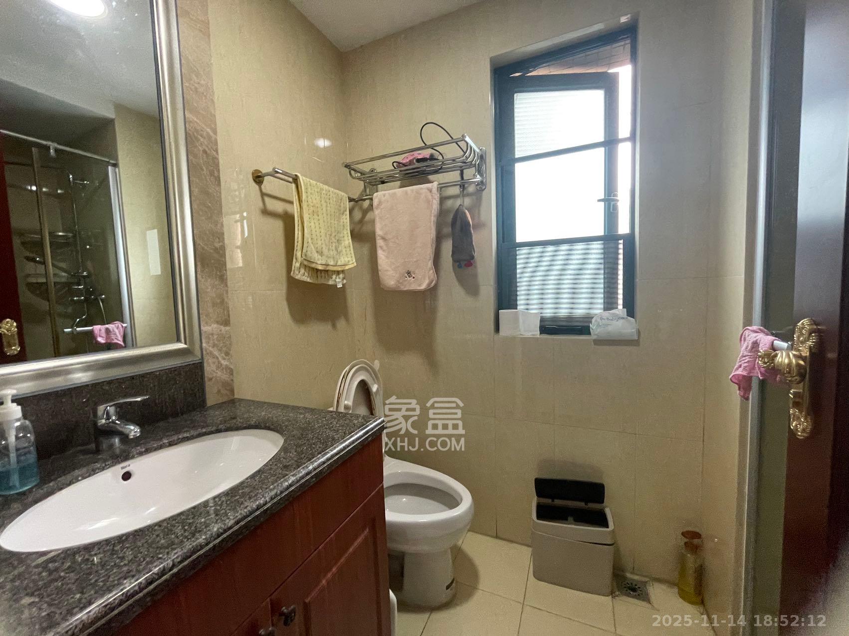 恒大雅苑  4室2厅2卫    3200.0元/月室内图