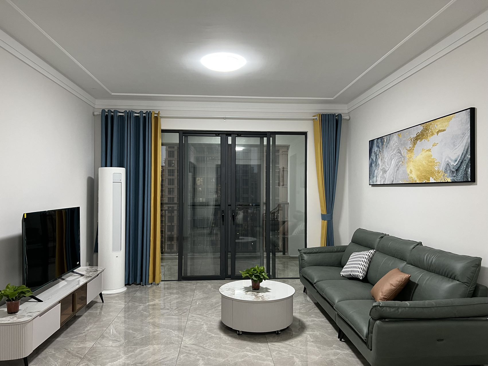 华府蓝湾 4室2厅2卫 3800.0元/月 华府蓝湾 4室2厅2卫 3800.0元/月室内图