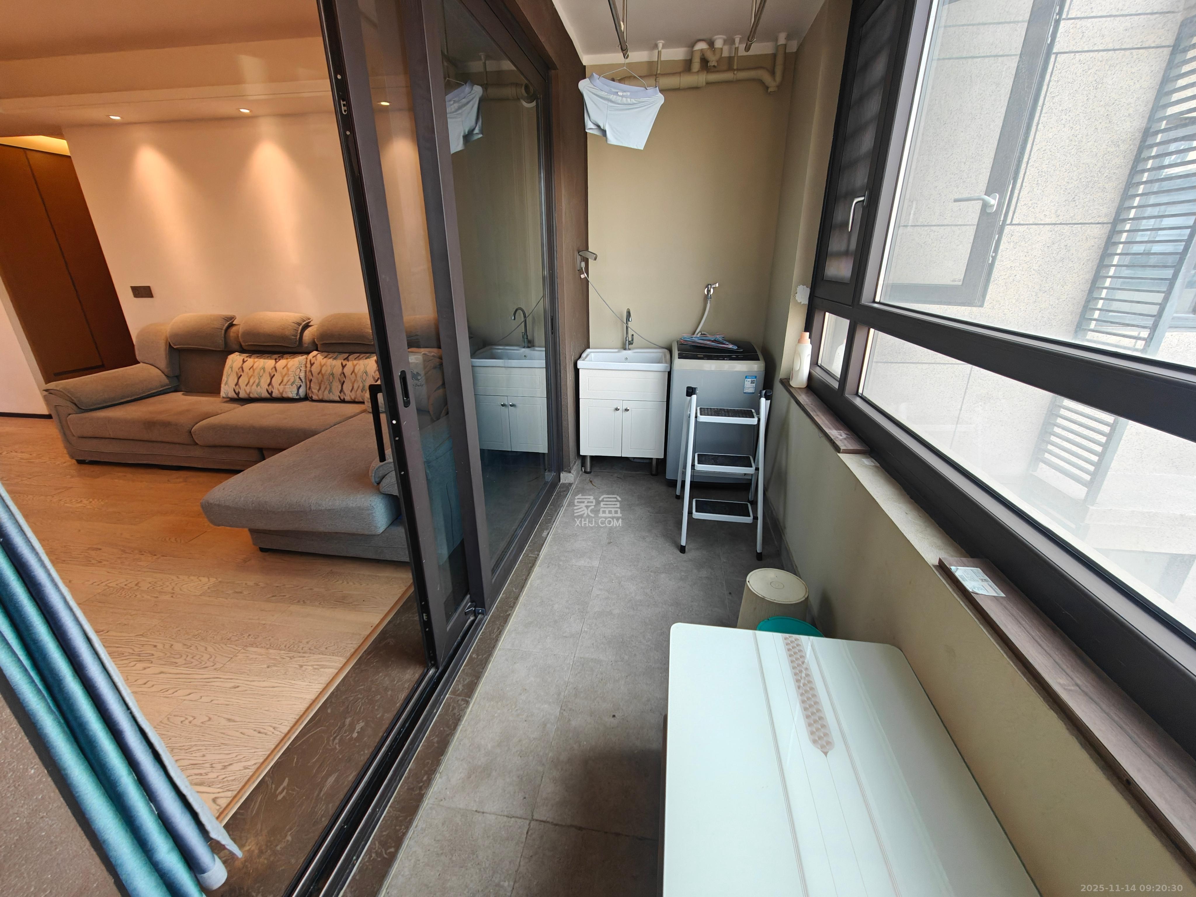 万科金域蓝湾  4室2厅2卫    4100.0元/月室内图