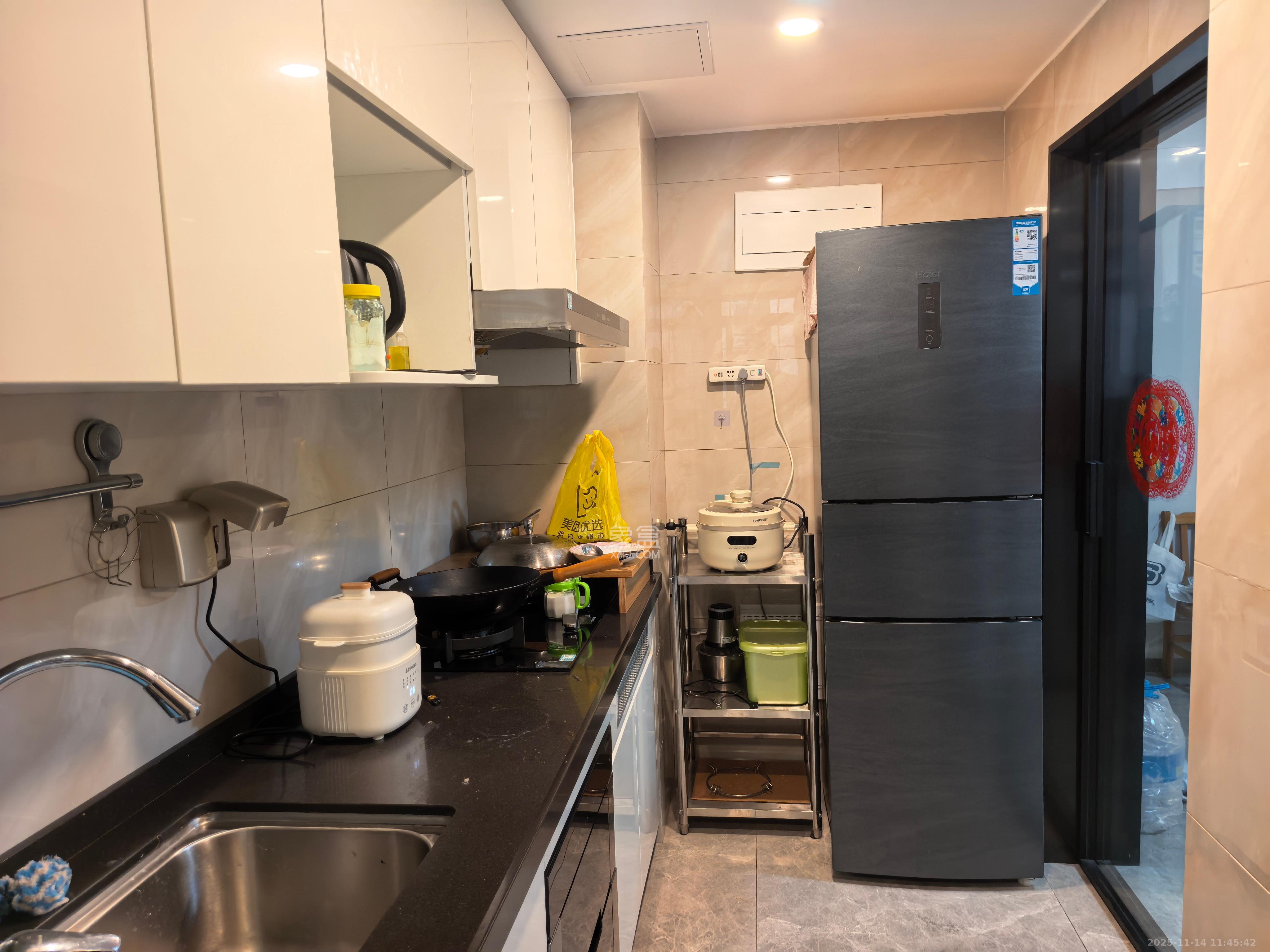 时代倾城四期 2室2厅1卫 2000.0元/月 时代倾城四期 2室2厅1卫 2000.0元/月室内图