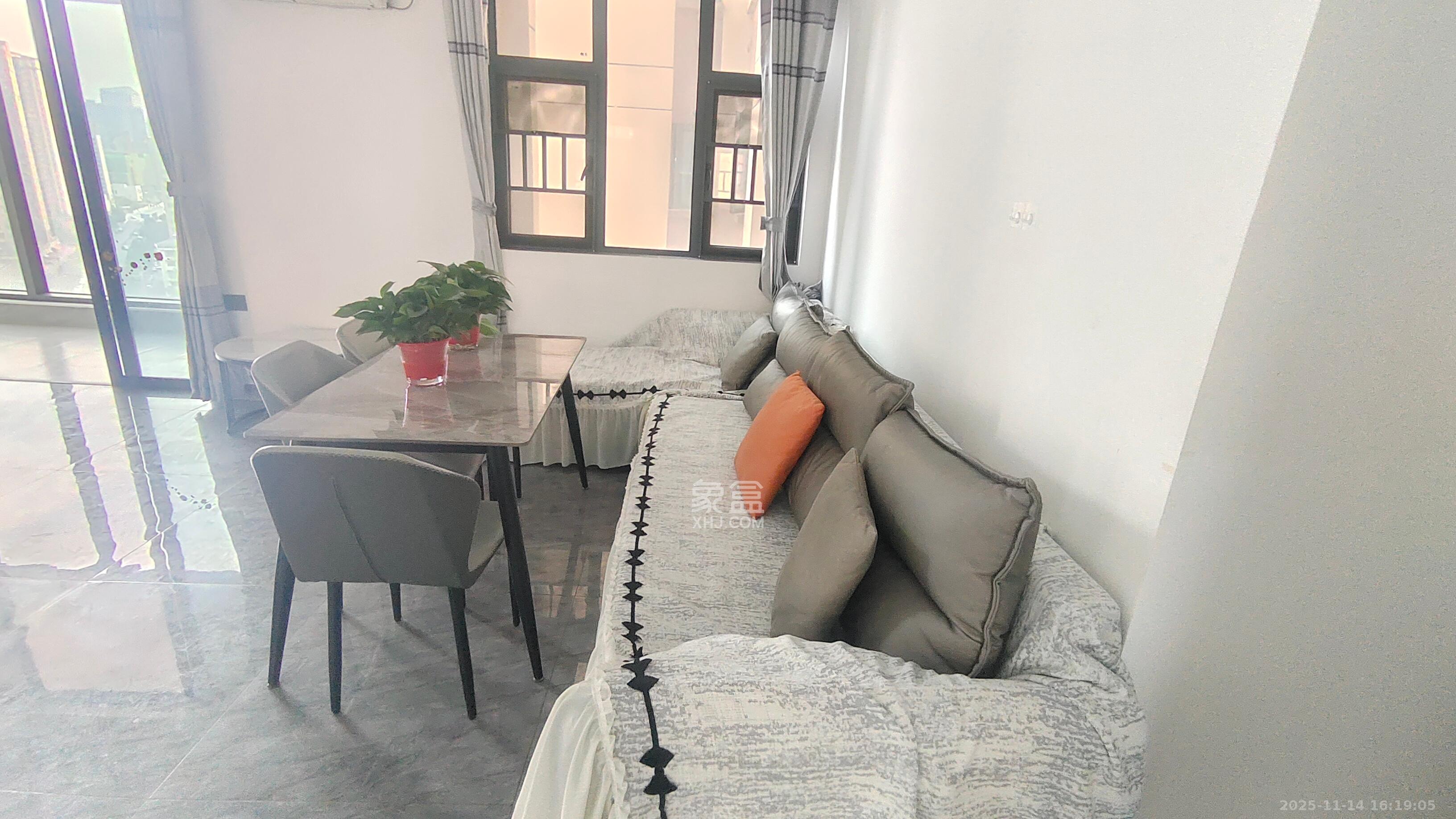 中建钰和城  3室2厅2卫    3200.0元/月室内图