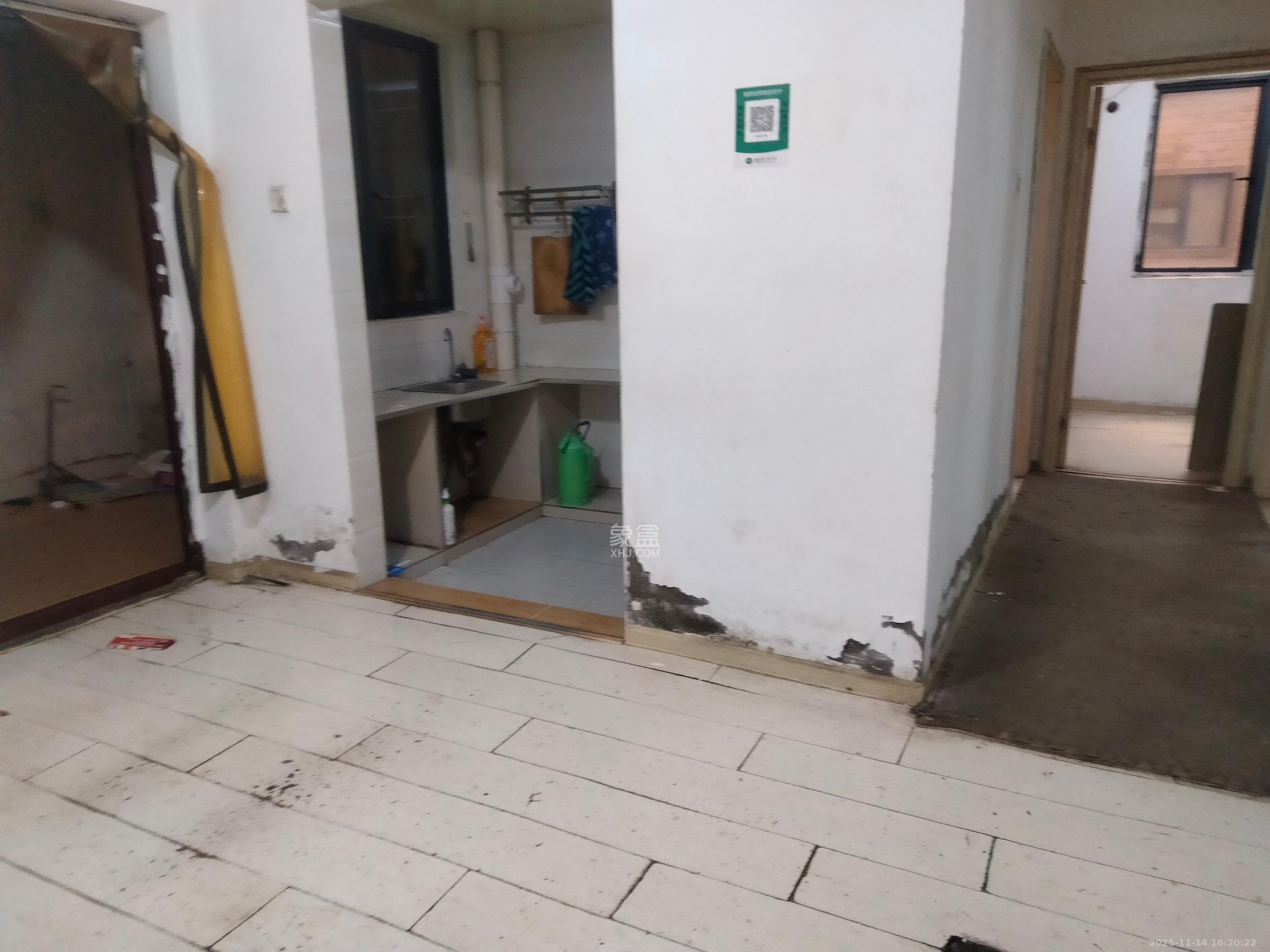 中建芙蓉嘉苑 3室2厅1卫 1800.0元/月 中建芙蓉嘉苑 3室2厅1卫 1800.0元/月室内图