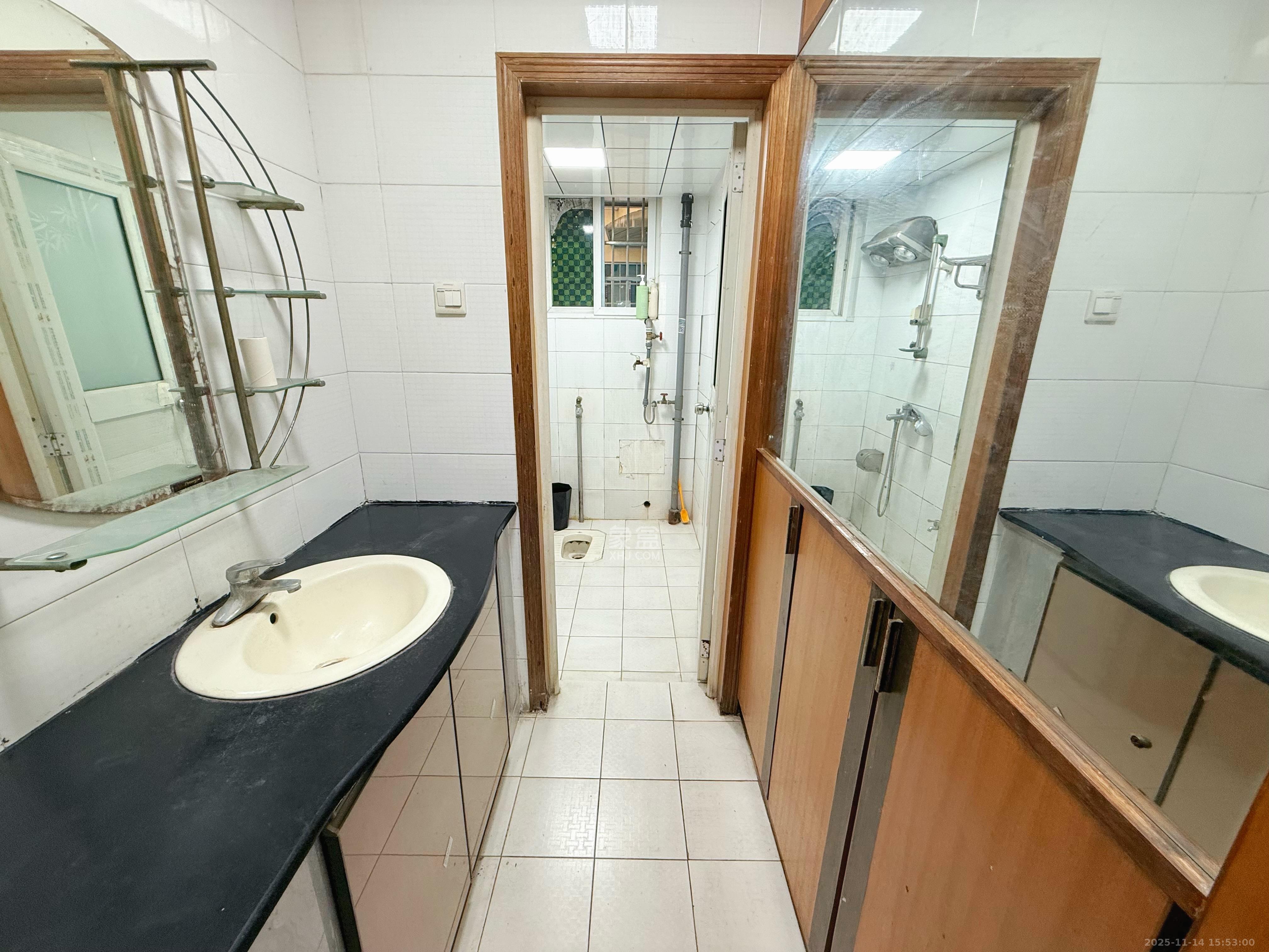 恩瑞麓山名园（龙王港小区）  3室2厅2卫    2100.0元/月室内图