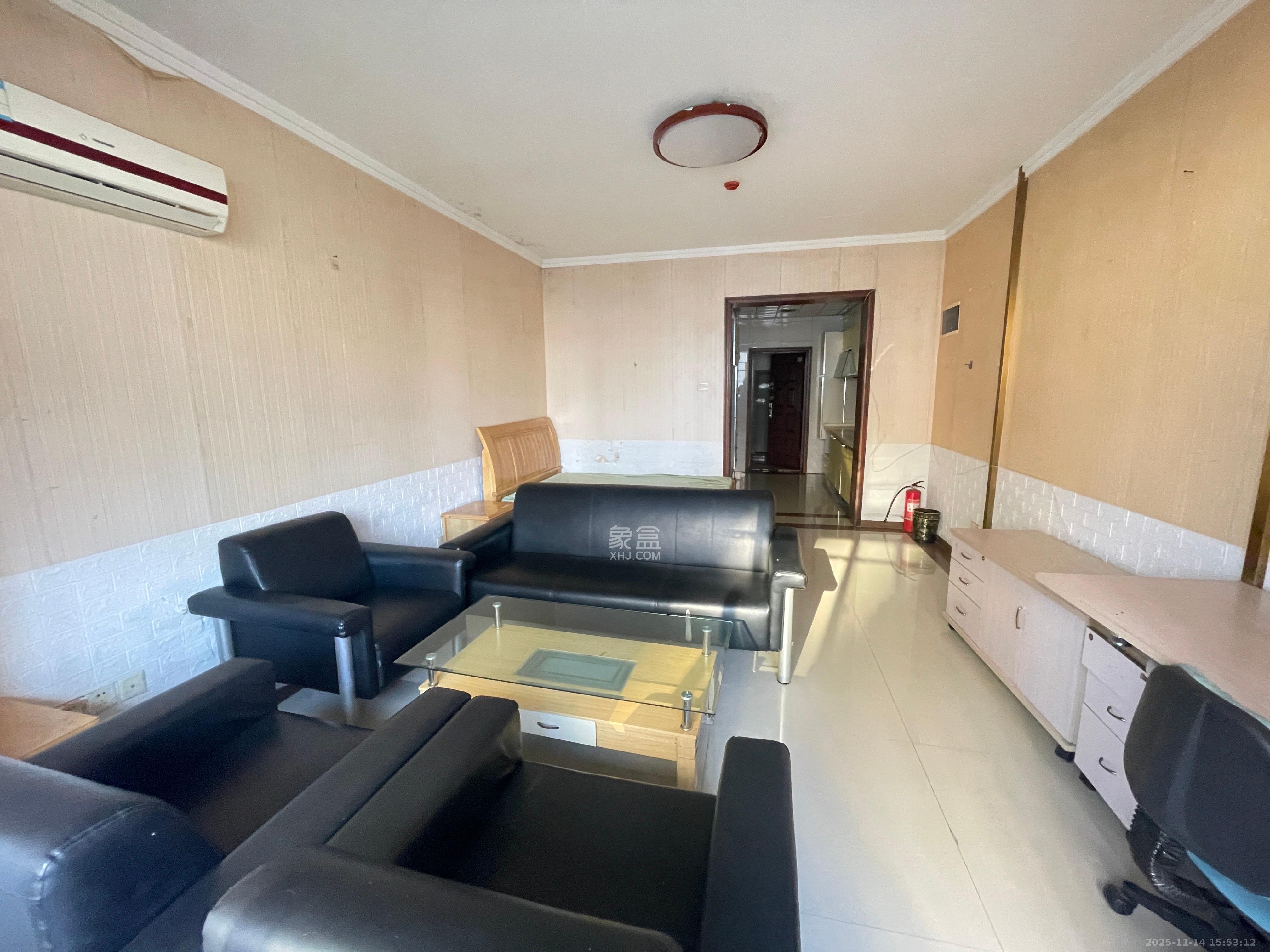 上河国际F座 1室1厅1卫 1500.0元/月 上河国际F座 1室1厅1卫 1500.0元/月室内图