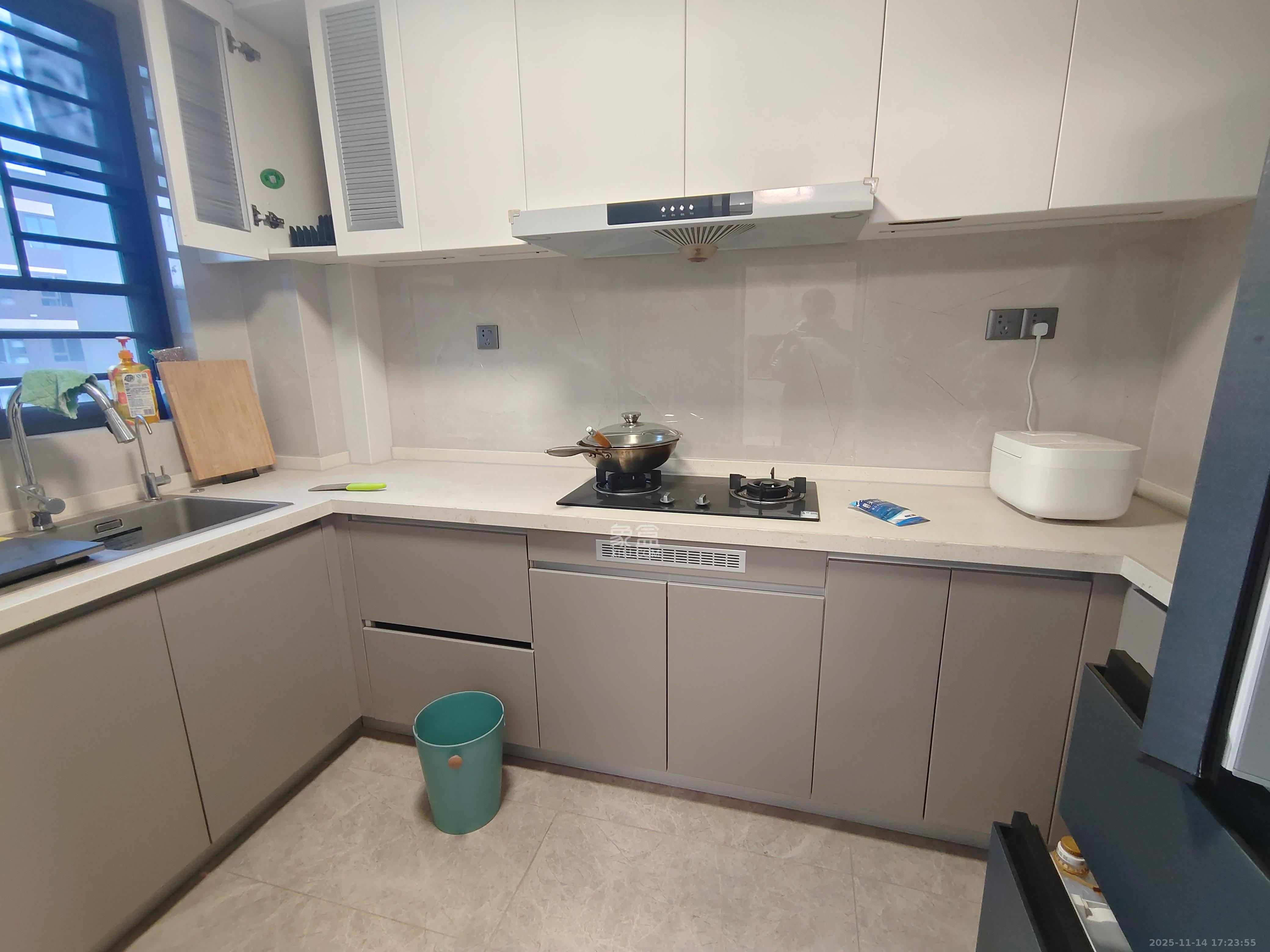 招商雍山湖  4室2厅3卫    4500.0元/月室内图