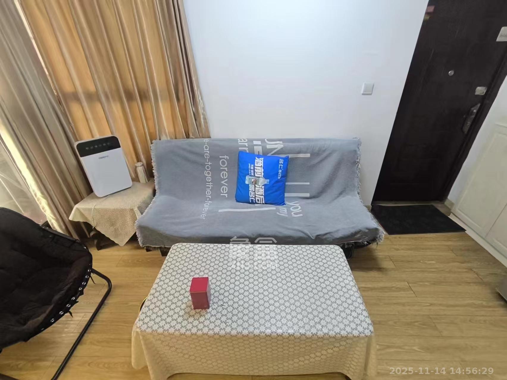 铂宫 1室1厅1卫 1900.0元/月 铂宫 1室1厅1卫 1900.0元/月室内图