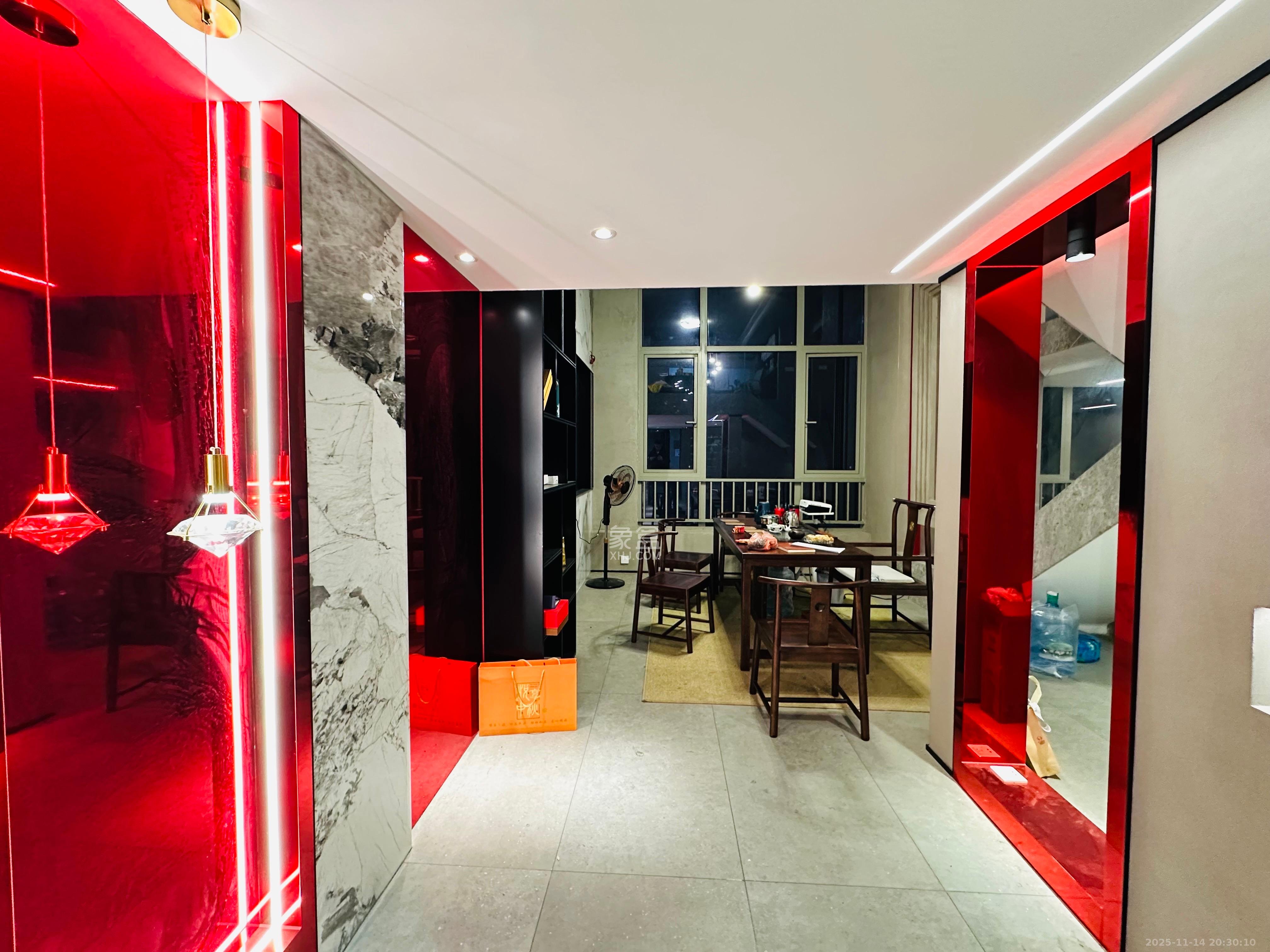 梅溪湖金茂湾  3室2厅1卫    4500.0元/月室内图