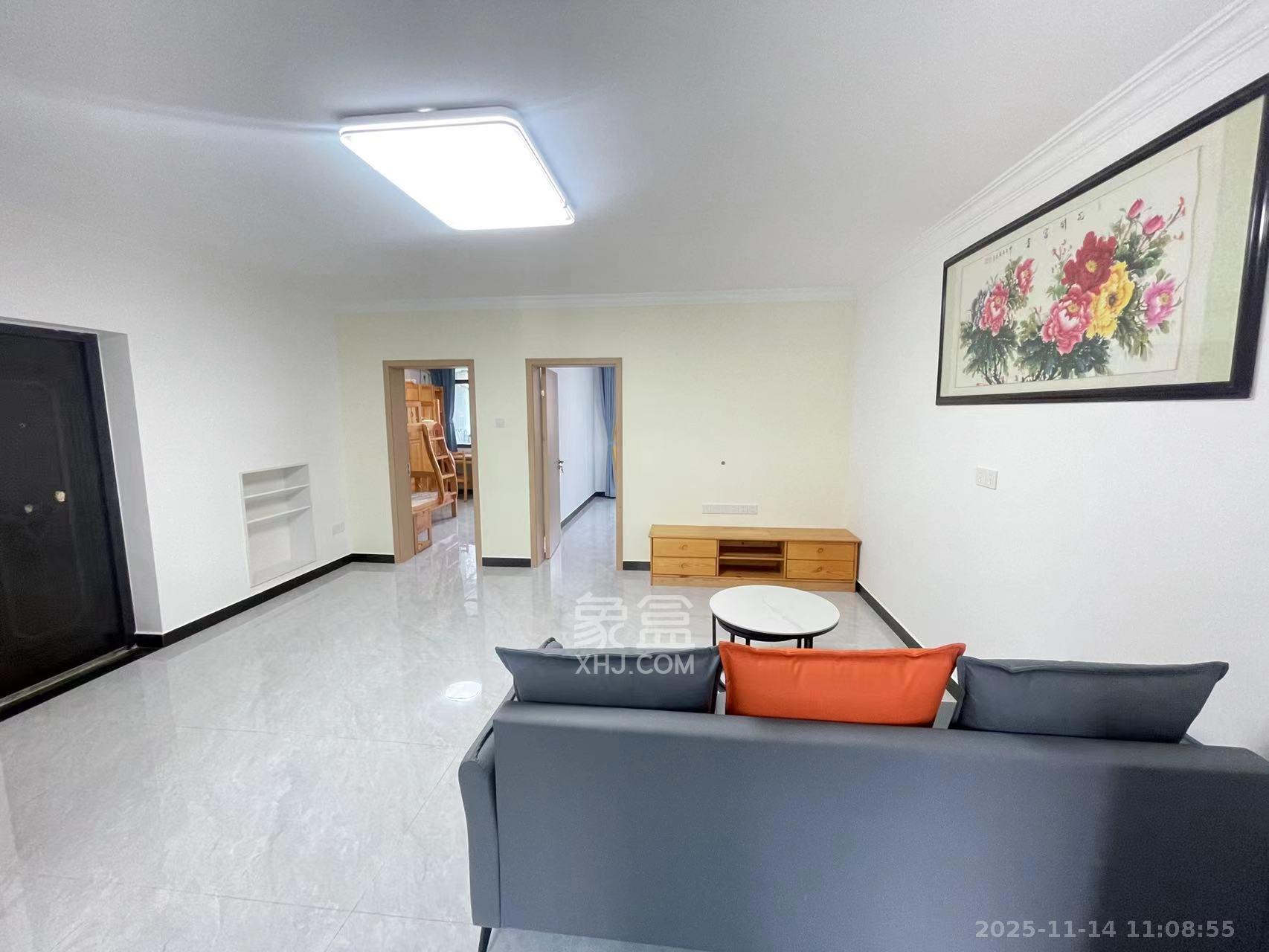 红旗综合安置楼  2室2厅1卫    2100.0元/月室内图