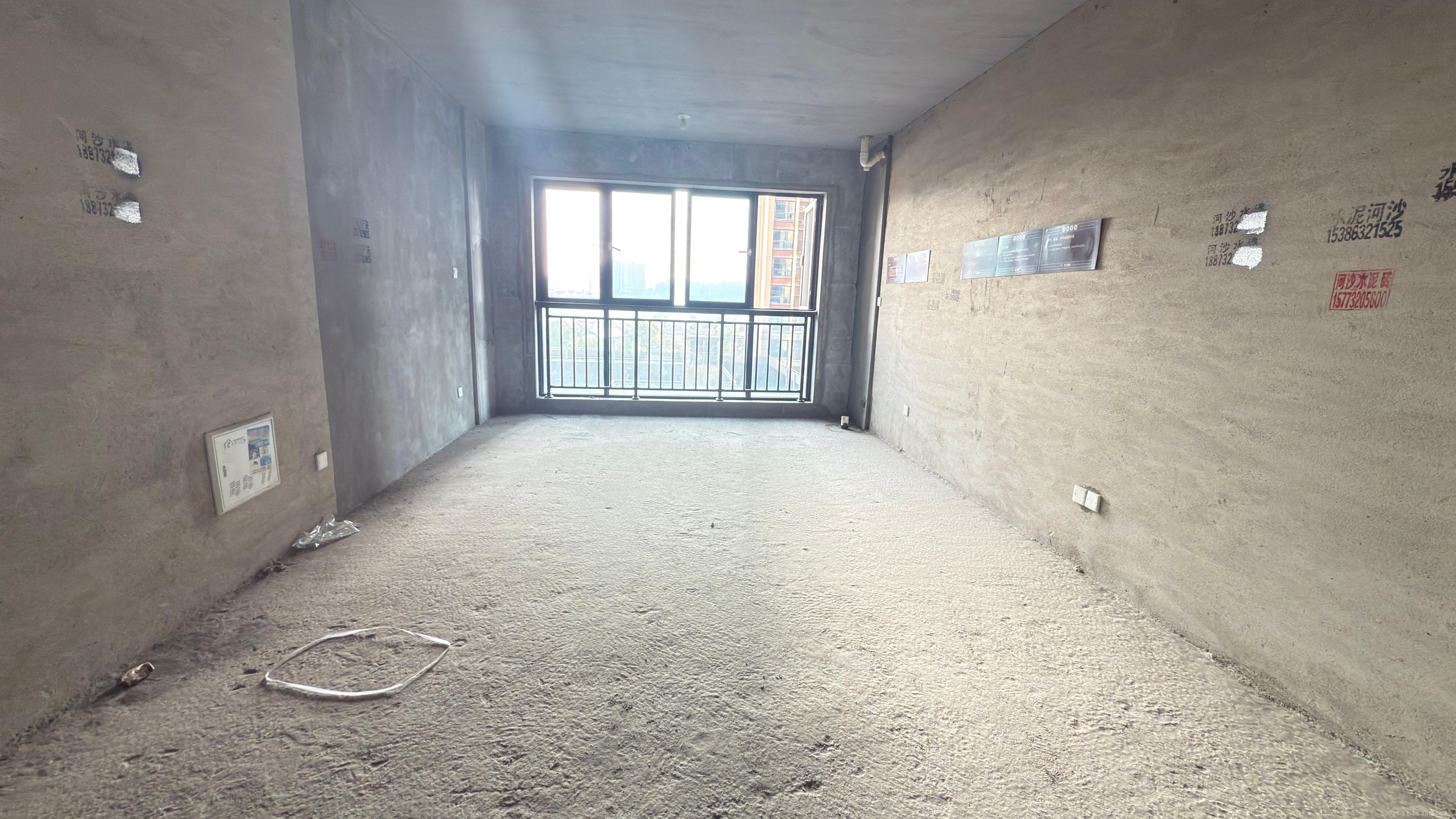 天元广场  3室2厅1卫    55.0万