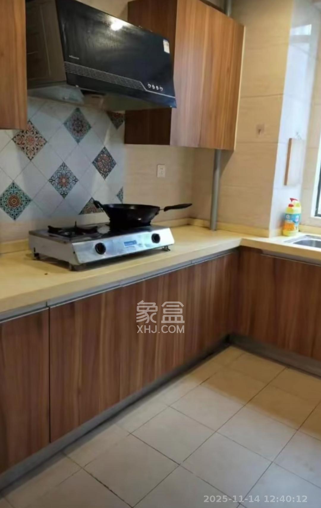 麓谷小镇 3室2厅1卫 2300.0元/月 麓谷小镇 3室2厅1卫 2300.0元/月室内图