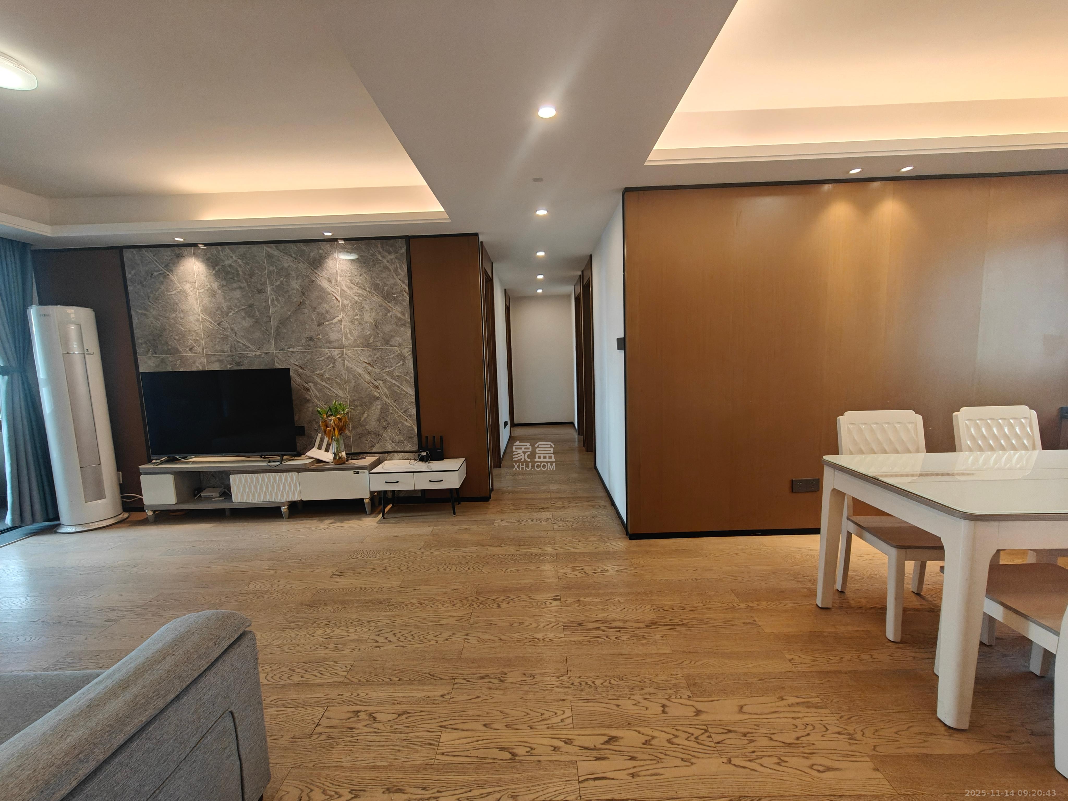 万科金域蓝湾  4室2厅2卫    4100.0元/月室内图