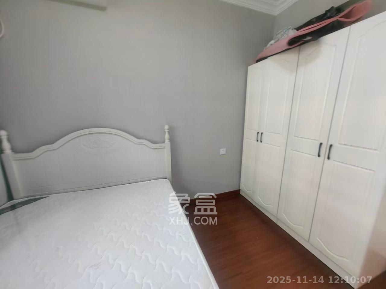 中海珑悦府 3室2厅2卫 2688.0元/月 中海珑悦府 3室2厅2卫 2688.0元/月室内图