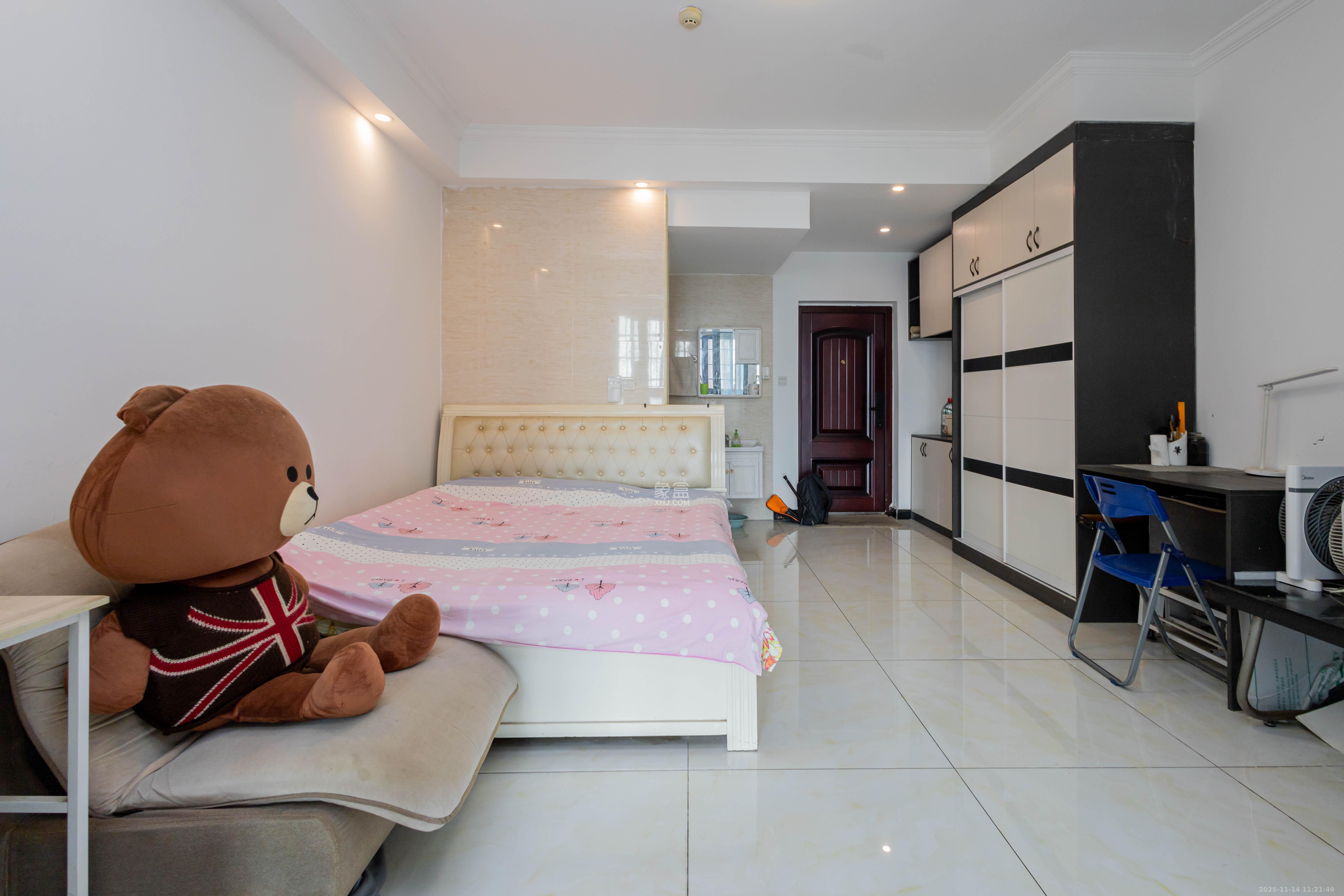 中欣楚天雅郡 1室1厅1卫 20.0万 中欣楚天雅郡 1室1厅1卫 20.0万客厅