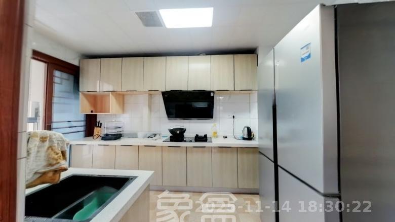 大鸿杰座  3室2厅2卫    3200.0元/月室内图