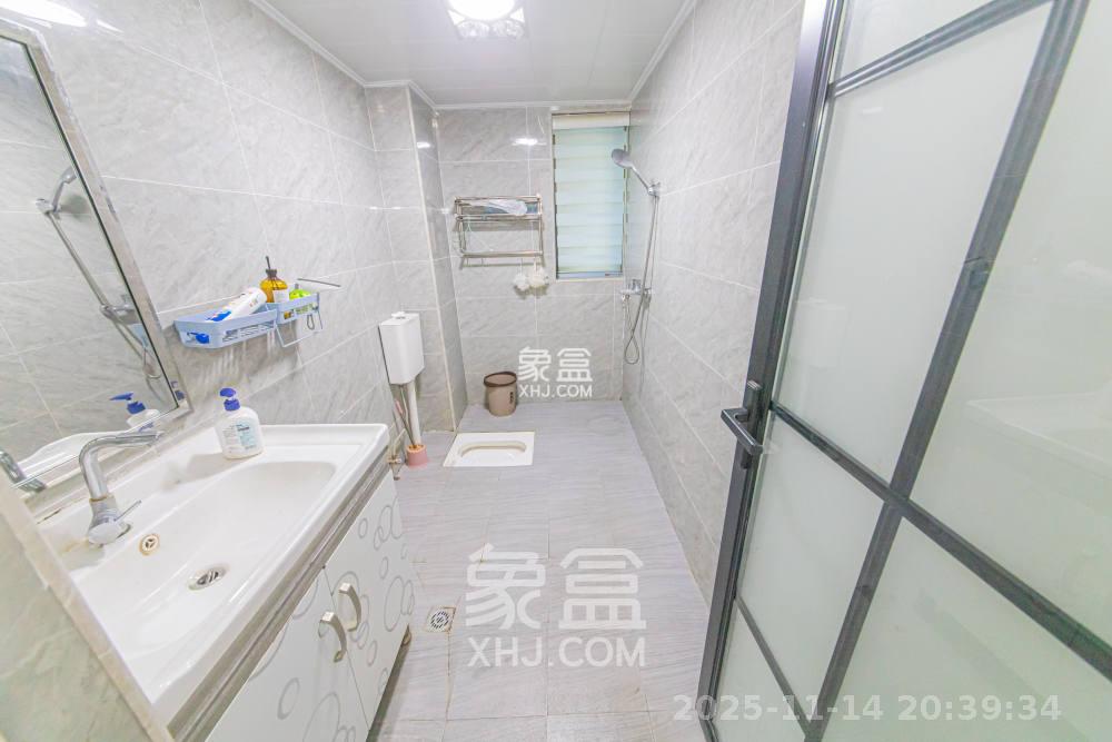 中建芙蓉嘉苑  3室2厅2卫    2800.0元/月室内图