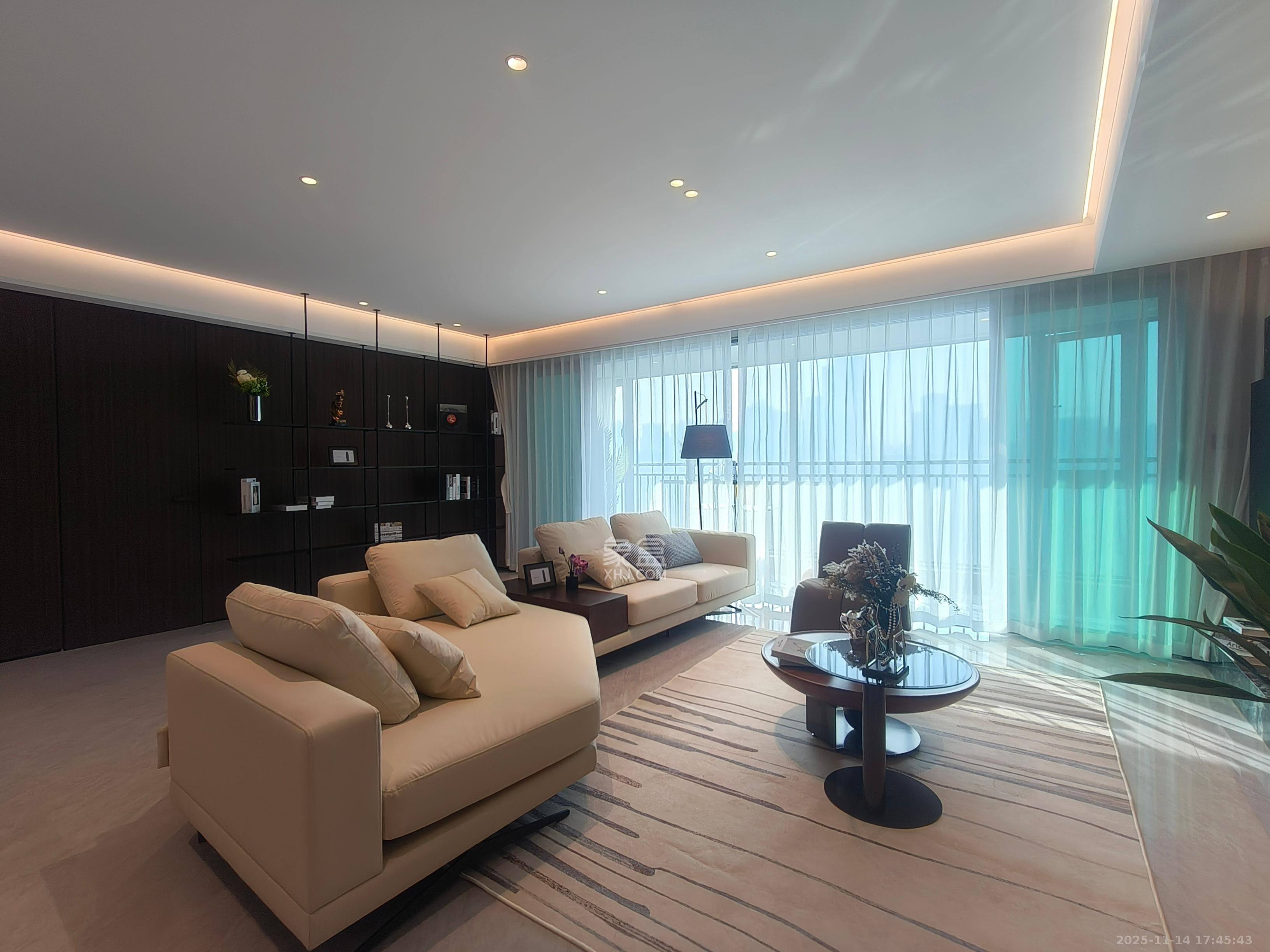 招商蛇口滨江境  4室2厅2卫    13200.0元/月室内图