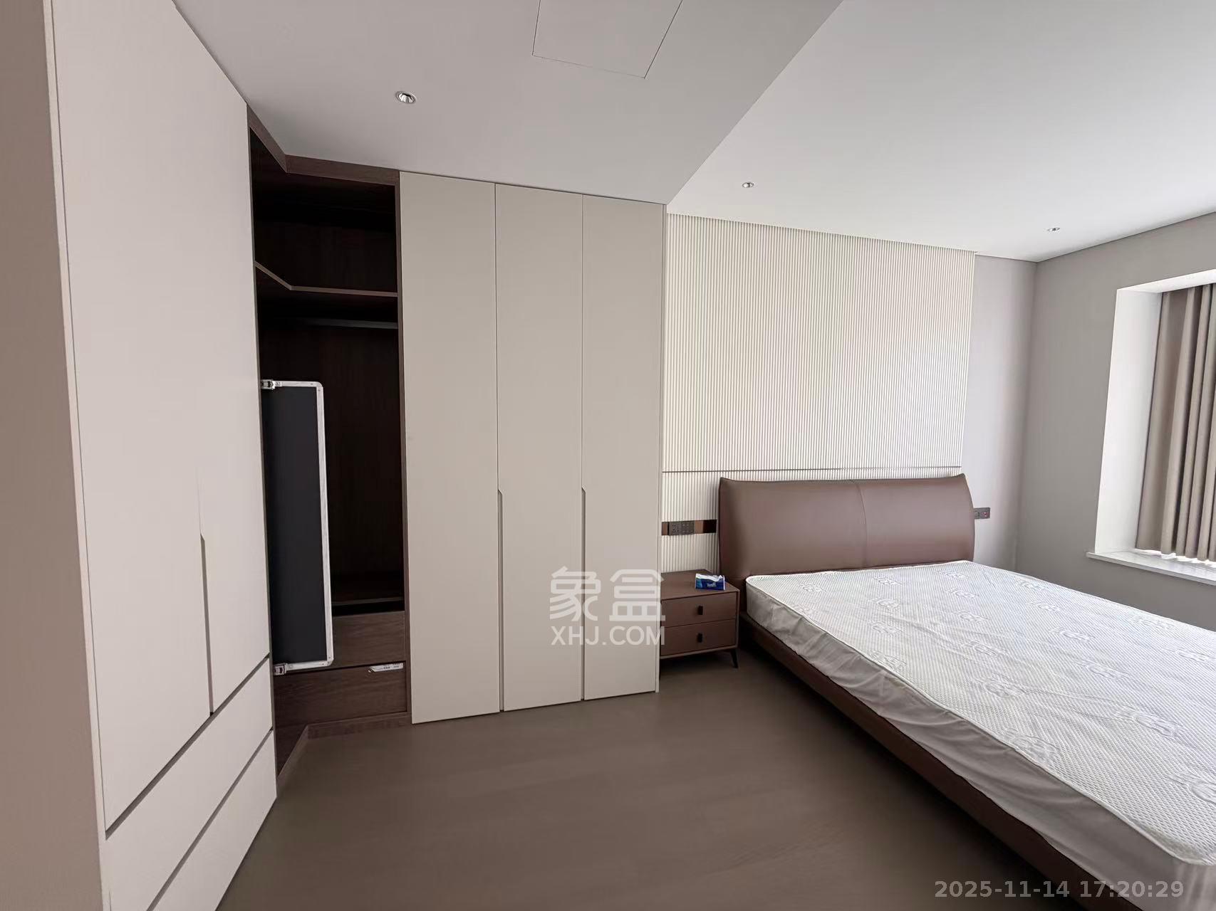 长沙悦府（华润万象城）  3室2厅3卫    12000.0元/月室内图