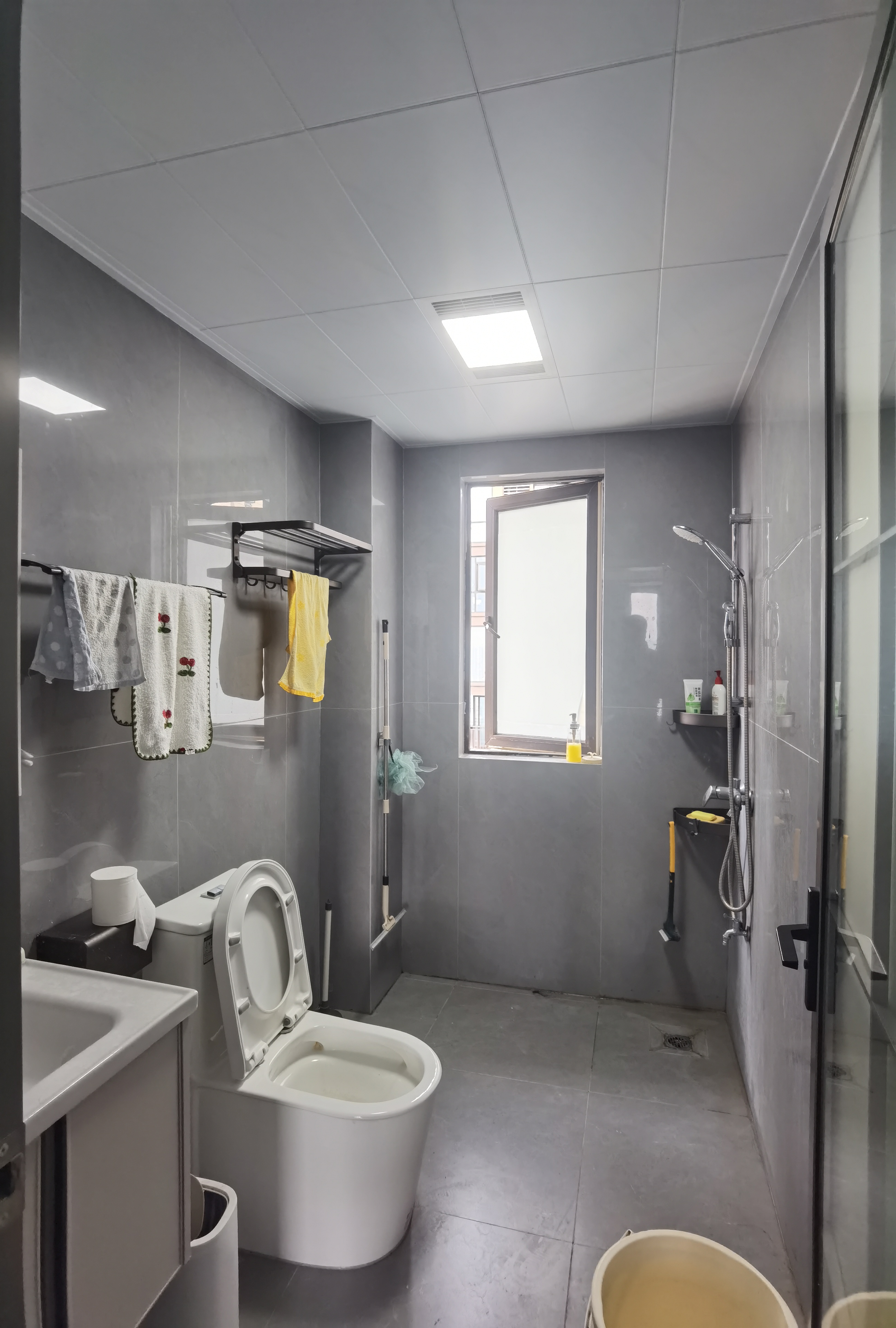 保利香槟国际  3室2厅1卫    88.88万客厅