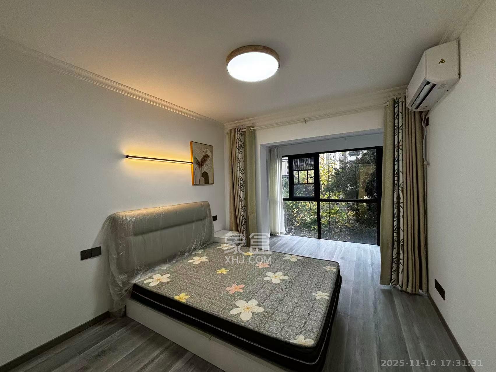 润和滨江府 5室2厅2卫 3700.0元/月 润和滨江府 5室2厅2卫 3700.0元/月室内图