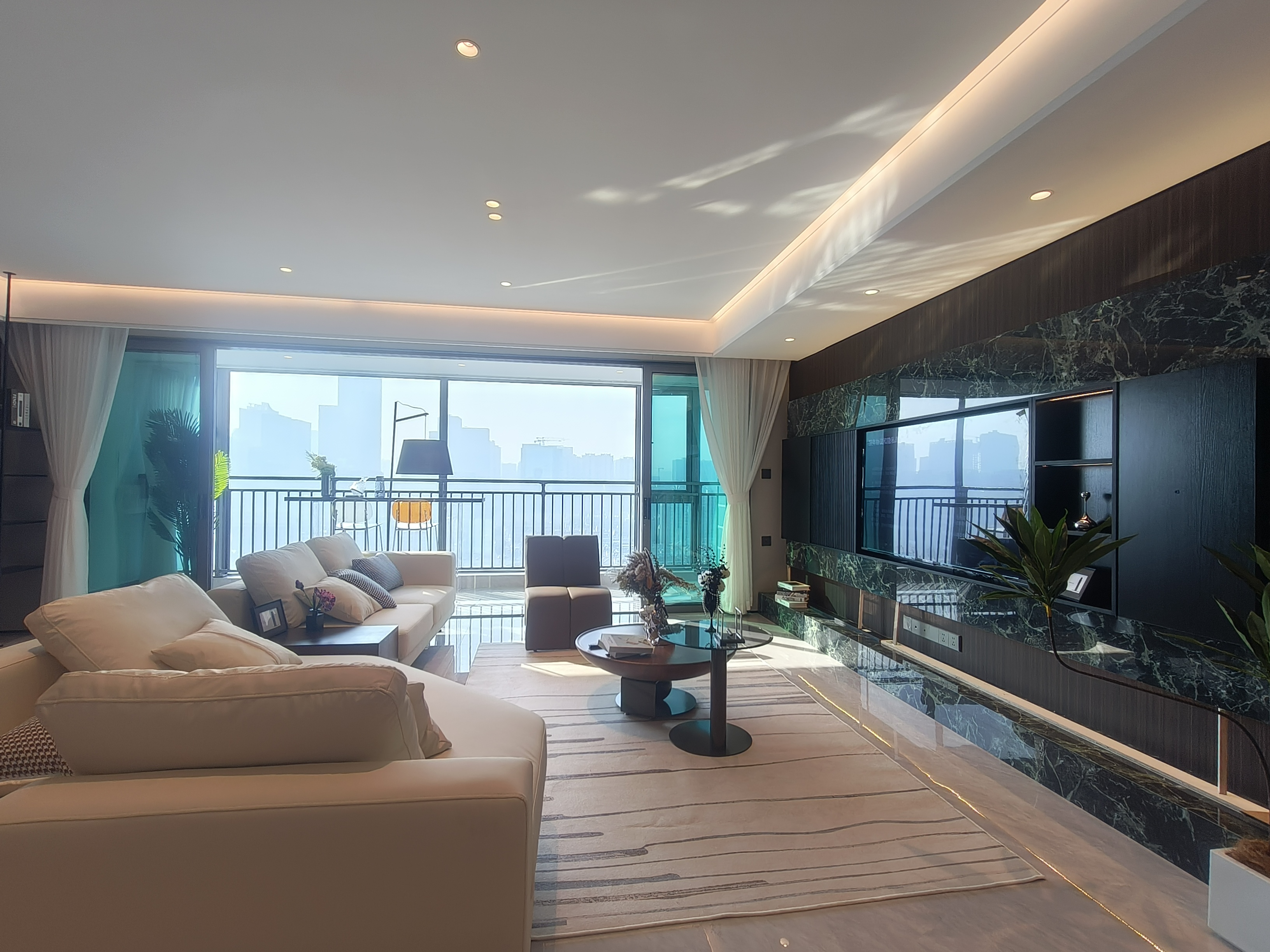 招商蛇口滨江境  4室2厅2卫    13200.0元/月户型图