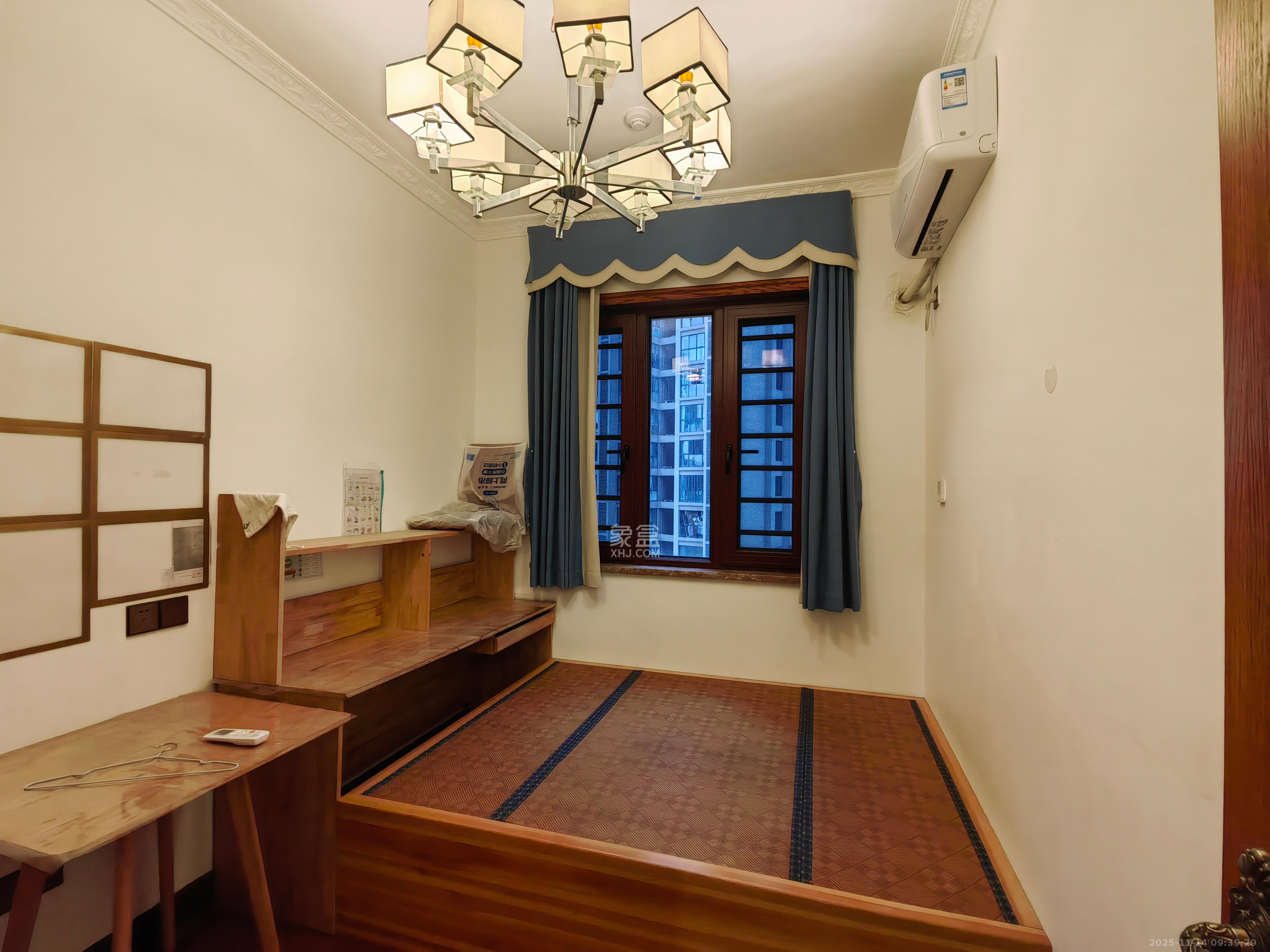 中建梅溪湖中心  4室2厅2卫    3800.0元/月室内图