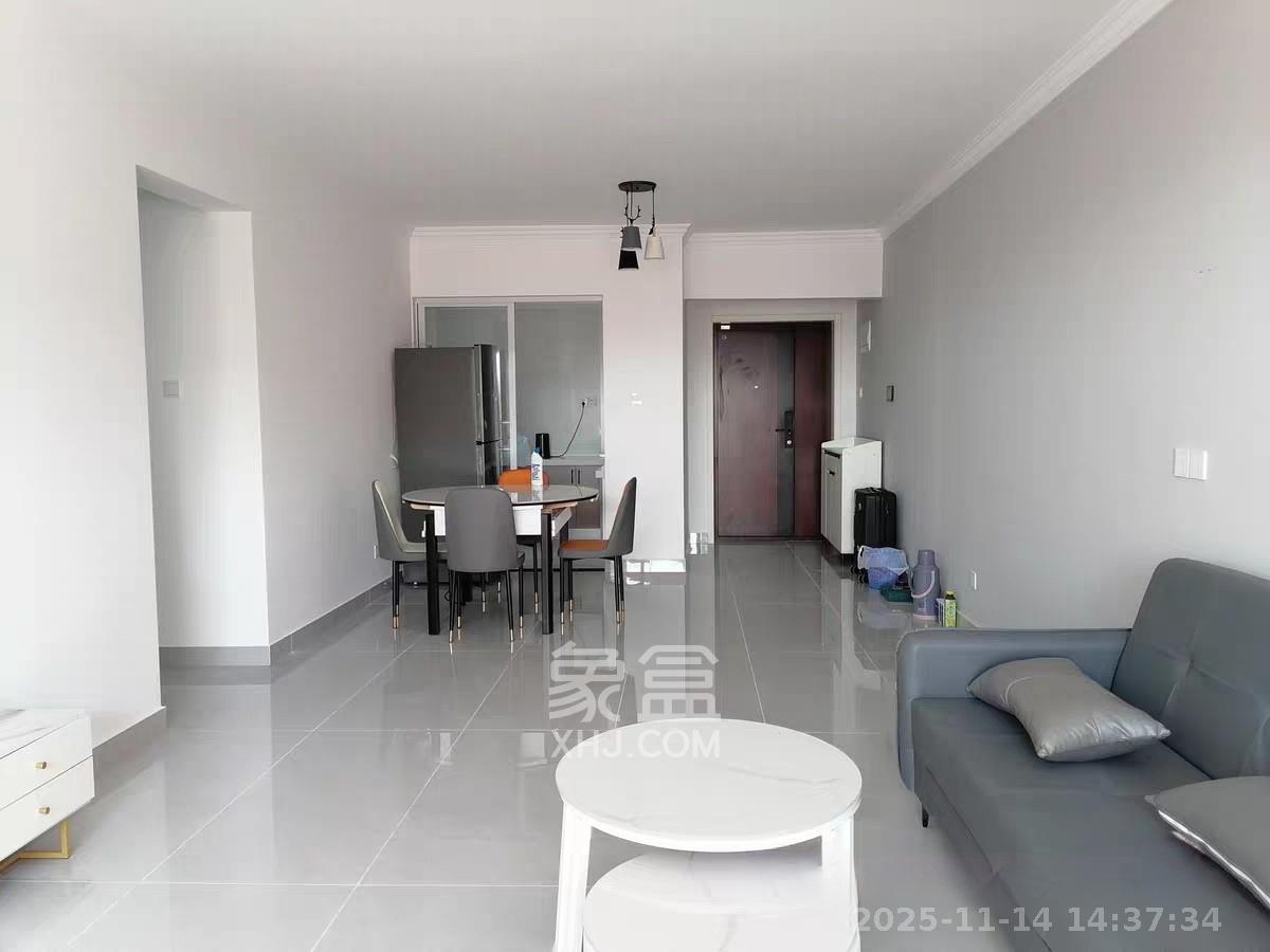 尚东金河湾  3室2厅2卫    3200.0元/月室内图