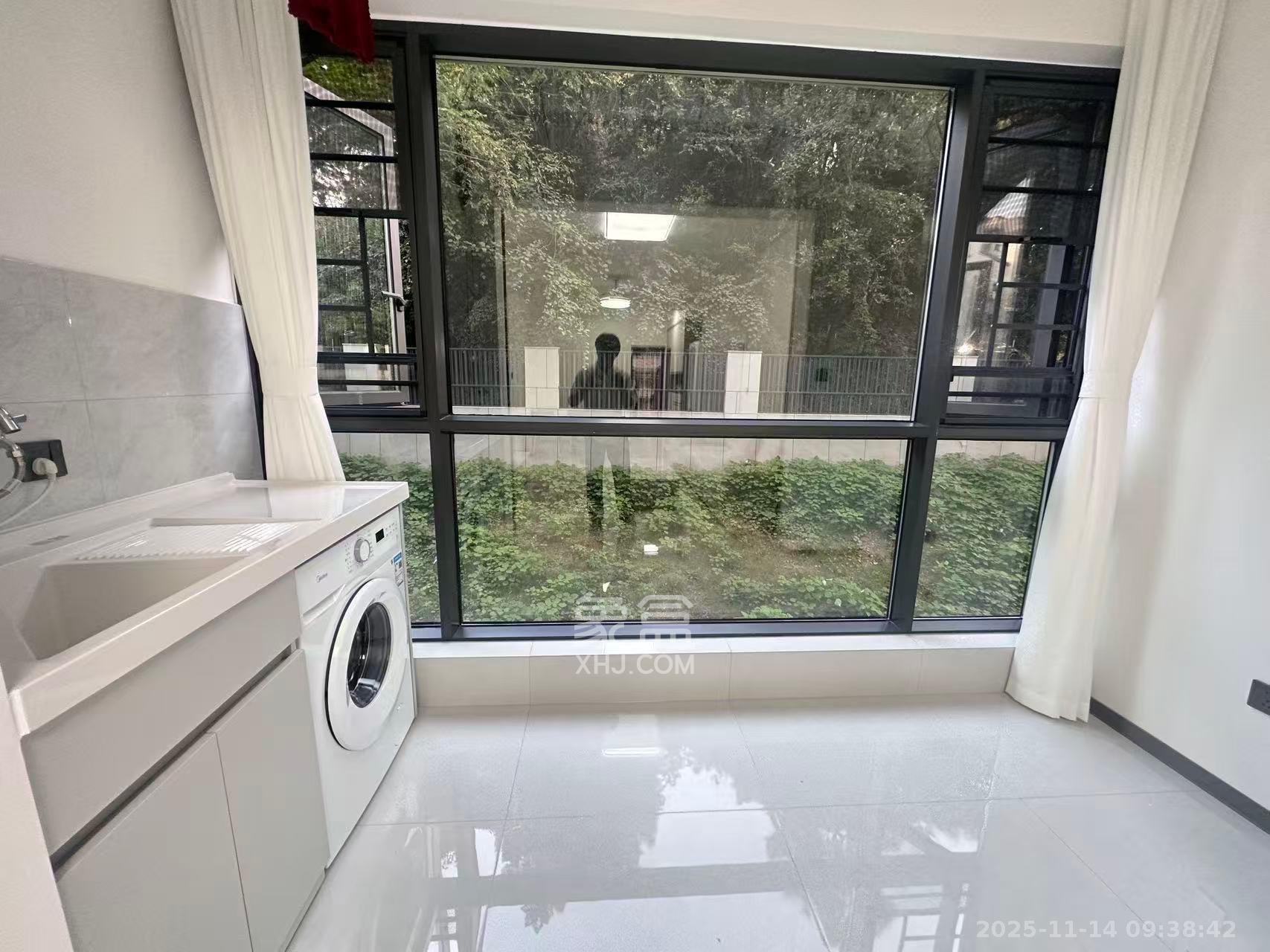 湖湘时代名邸公园壹号 2室2厅1卫 2600.0元/月 湖湘时代名邸公园壹号 2室2厅1卫 2600.0元/月室内图