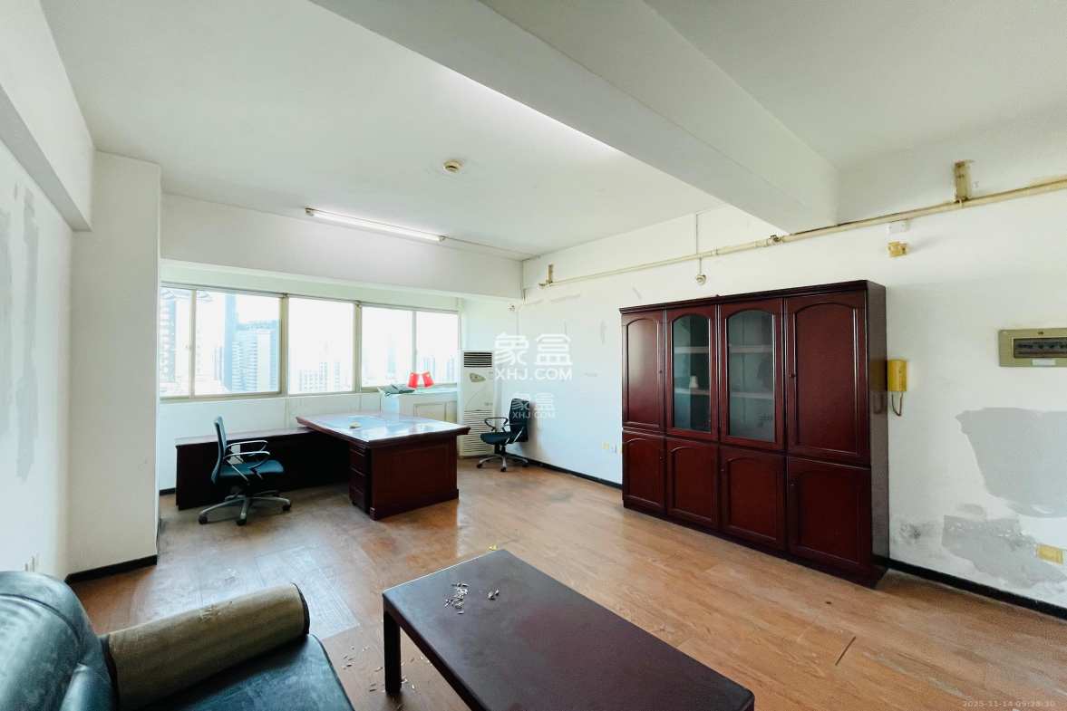 上城星座 1室0厅1卫 1200.0元/月 上城星座 1室0厅1卫 1200.0元/月室内图