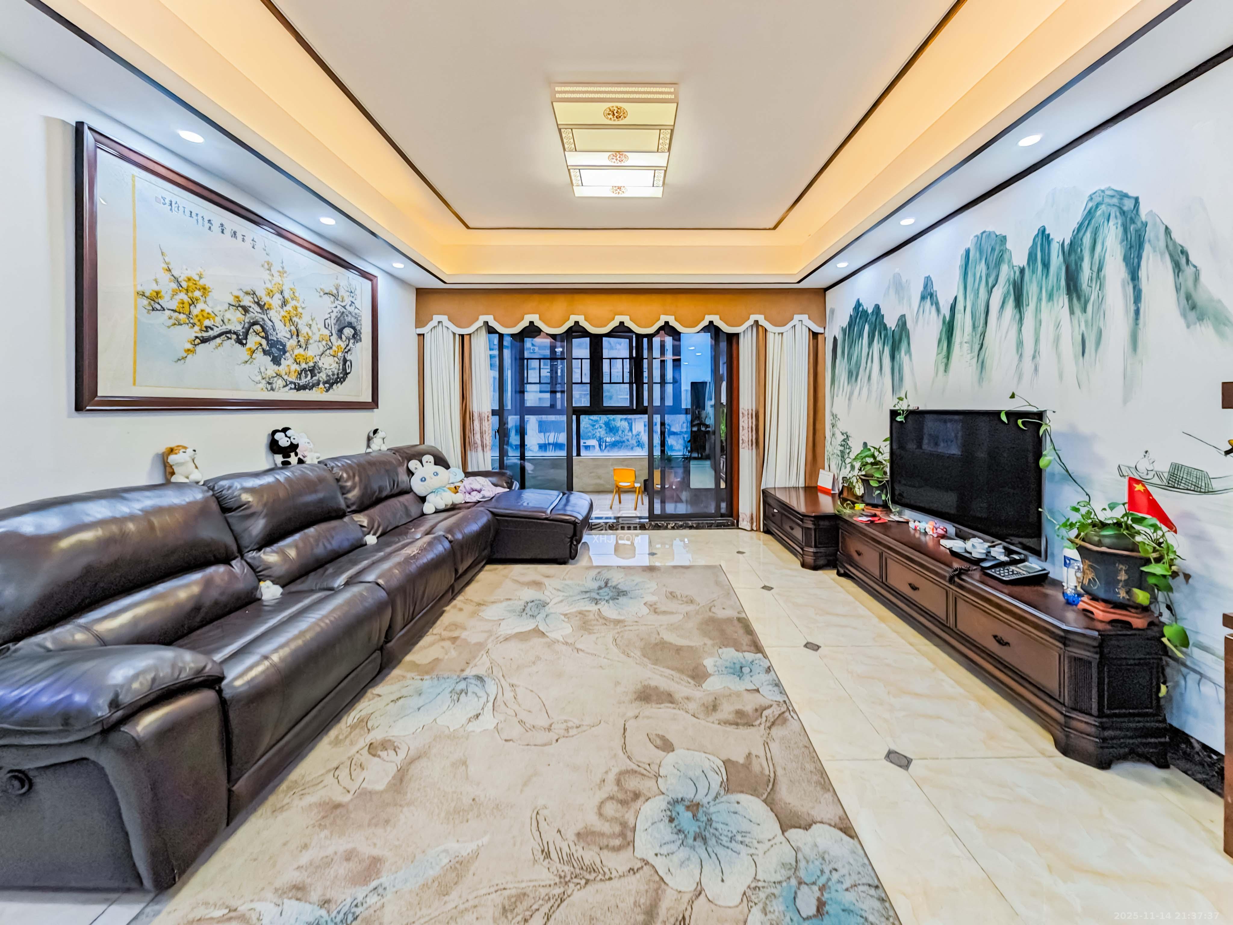 绿地之窗 4室2厅2卫 166.0万 绿地之窗 4室2厅2卫 166.0万客厅