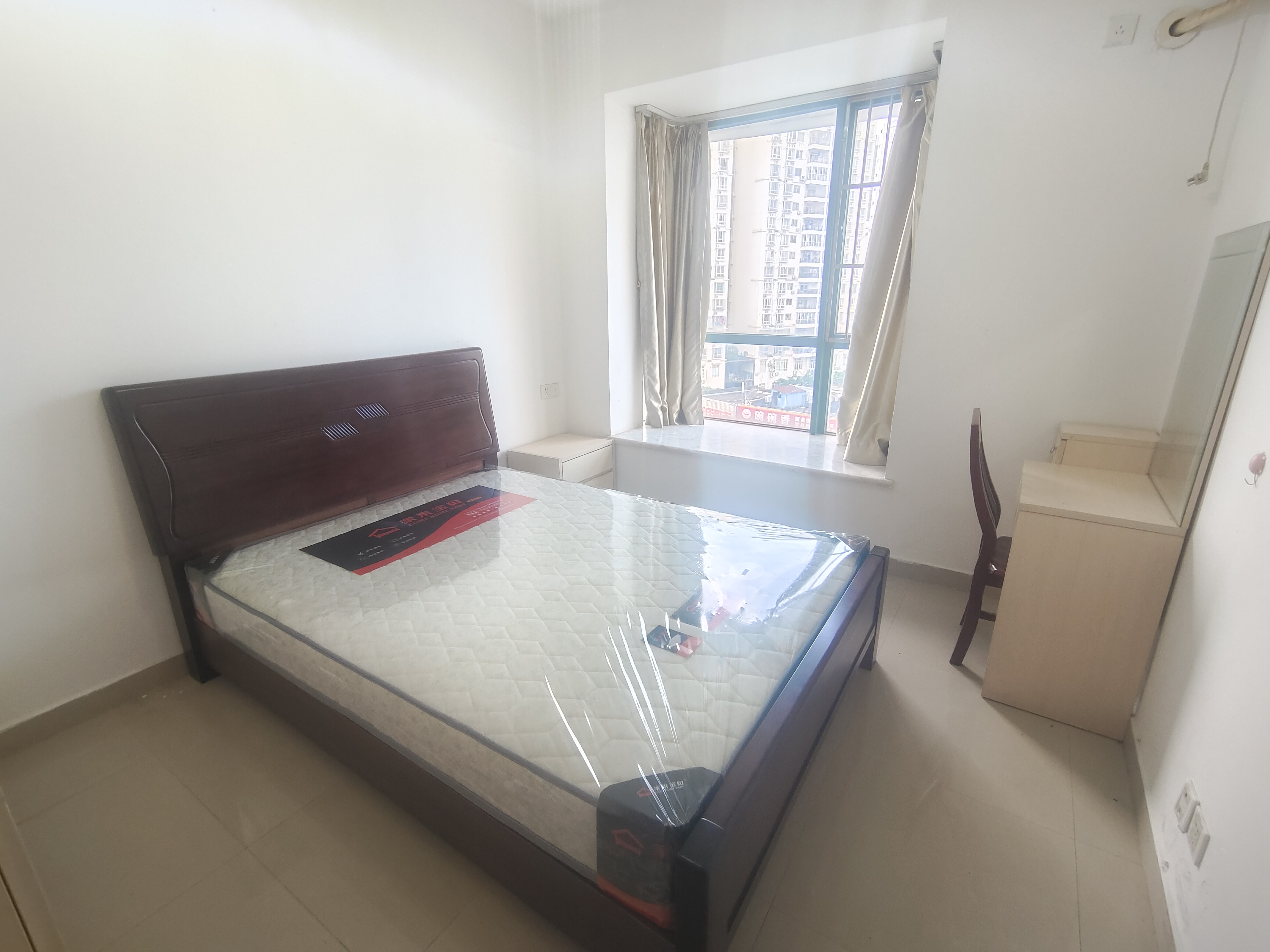 祥阁深蓝湾  2室2厅1卫    2300.0元/月室内图