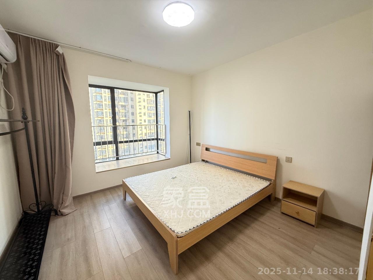 轻盐阳光CEO(轻盐雅苑)(轻奢时代)  3室1厅2卫    2700.0元/月室内图