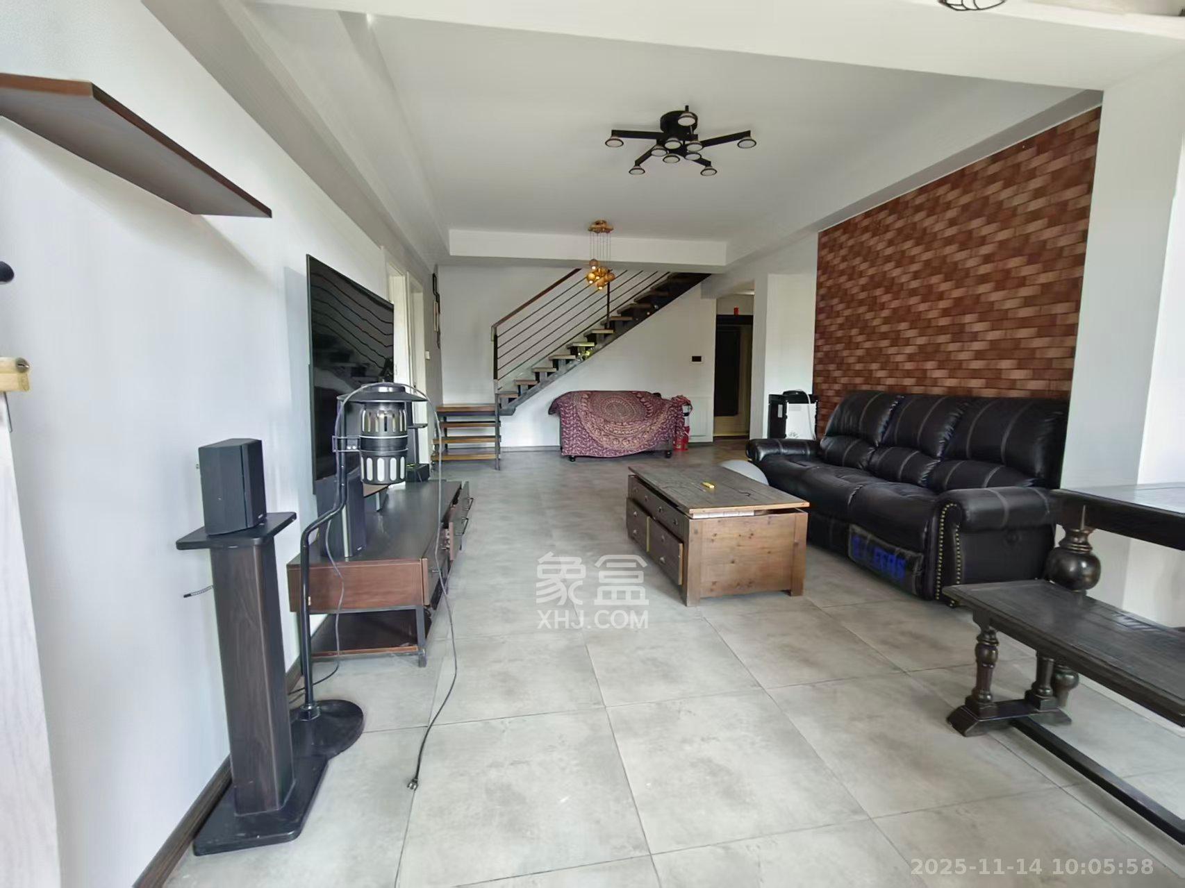 美洲故事高层  6室2厅2卫    5500.0元/月室内图