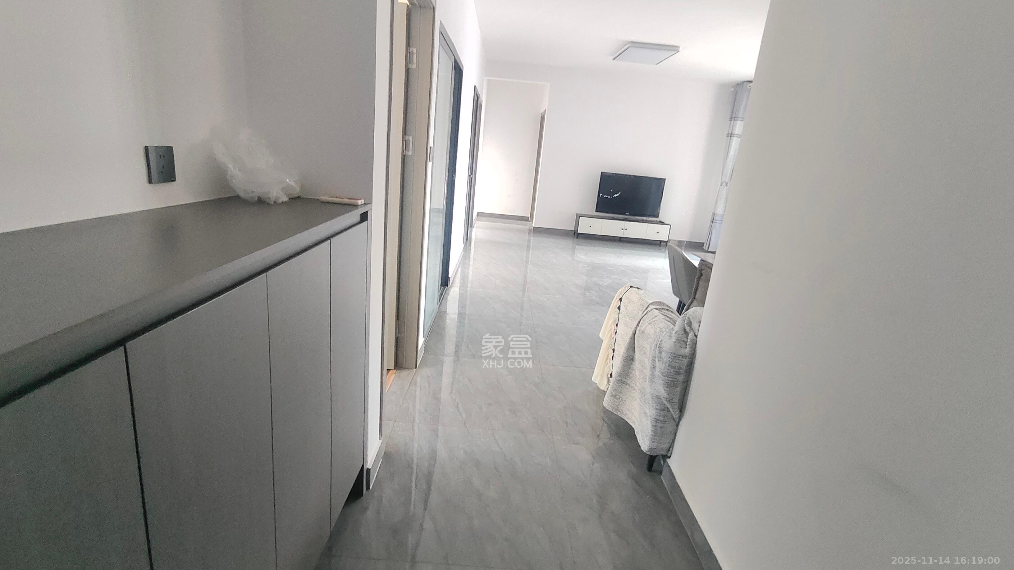 中建钰和城  3室2厅2卫    3200.0元/月室内图