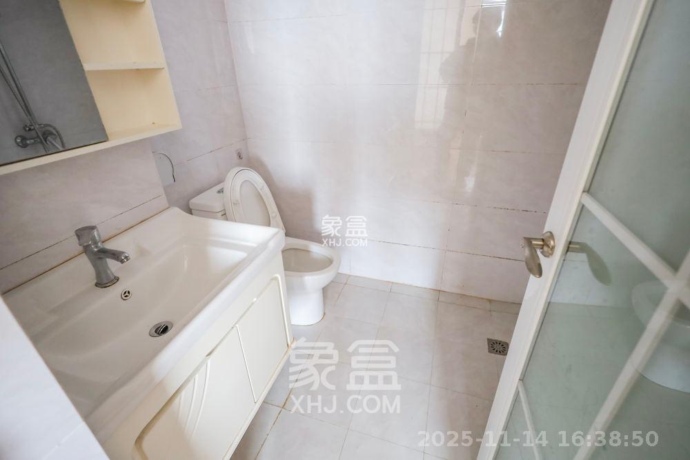 长房八方里（长房公园里）   60.0㎡      2300.0元/月室内图