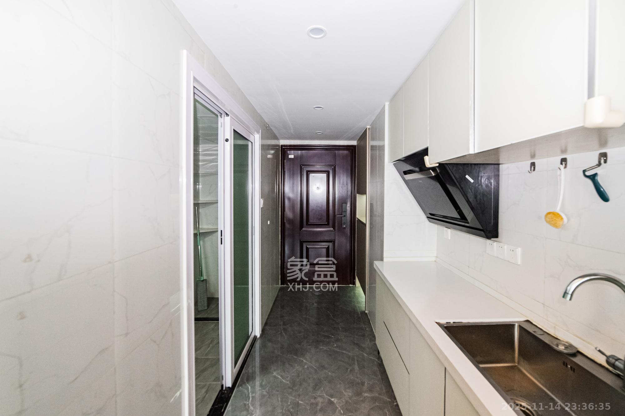 润和国际广场  2室2厅1卫    43.8万厨房