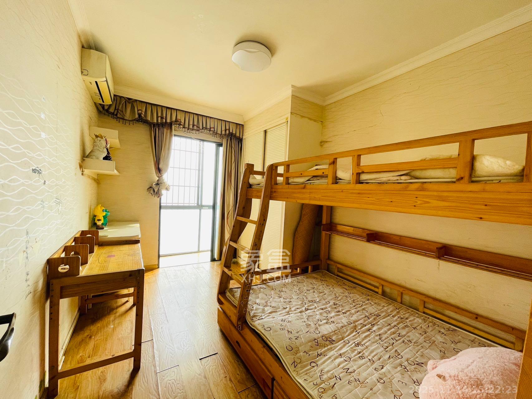 江河双水湾  3室2厅2卫    2500.0元/月室内图