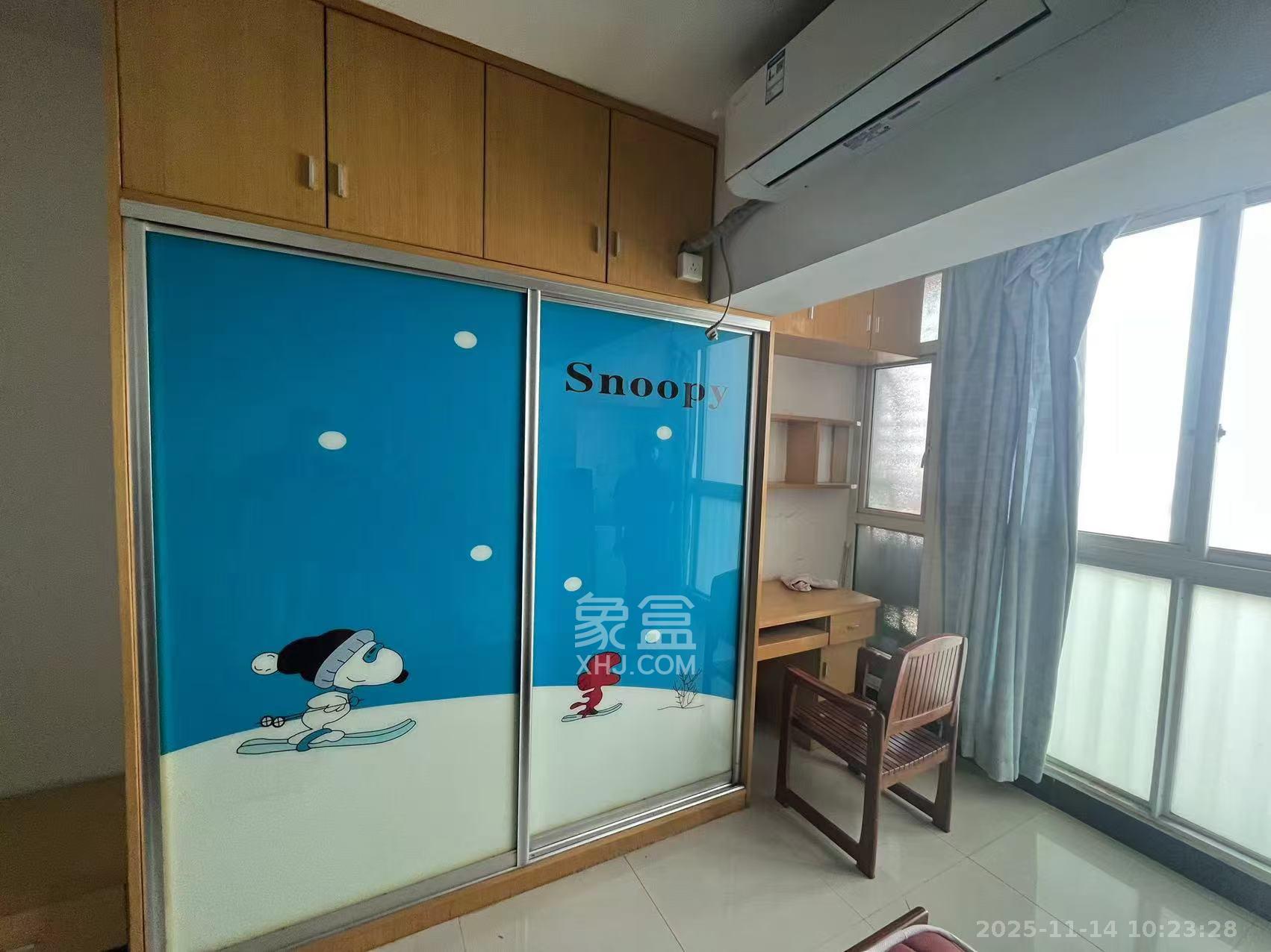 2076至高点  1室1厅1卫    1400.0元/月室内图