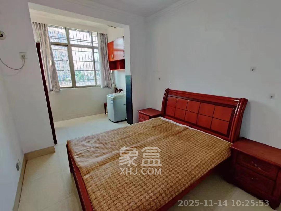 金桂小区一期  3室2厅2卫    1750.0元/月室内图