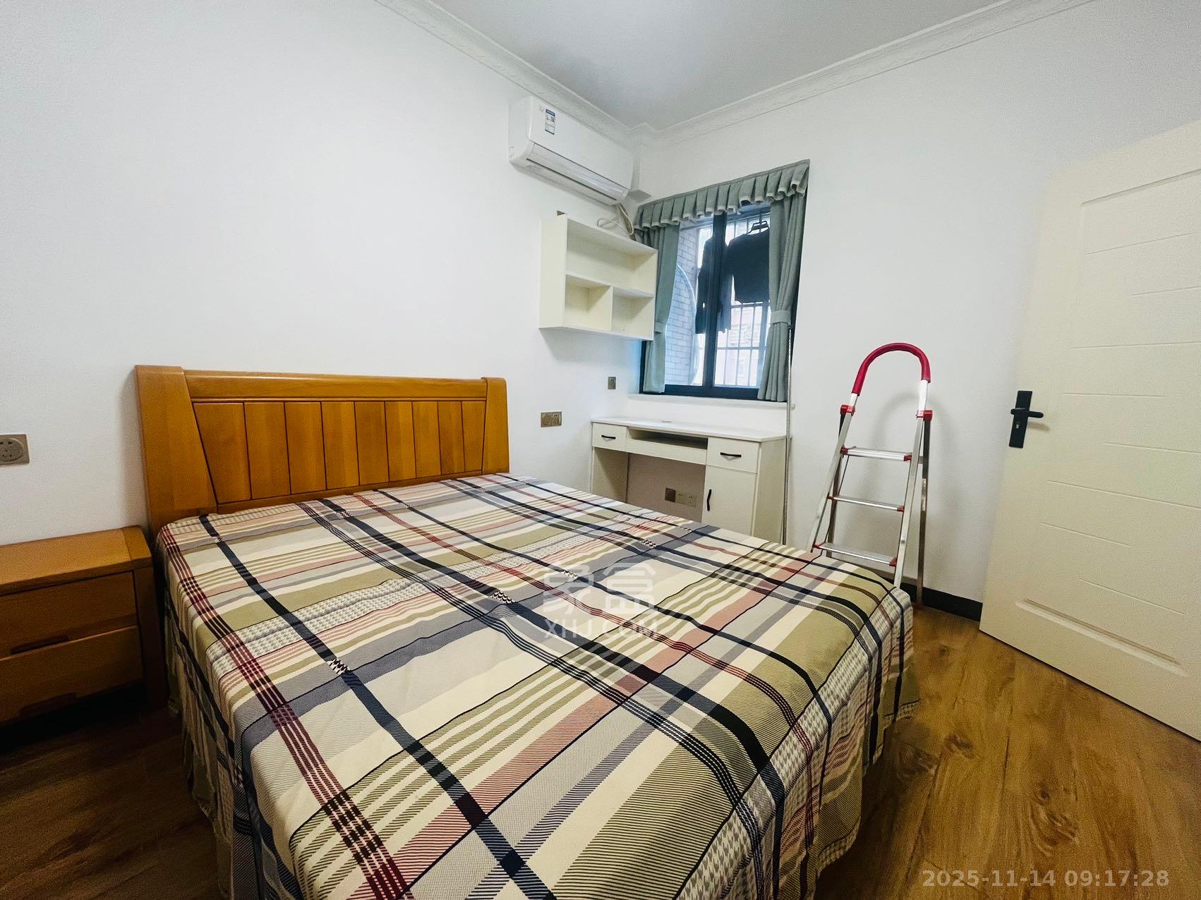 和润园一、二期  2室2厅1卫    1850.0元/月室内图