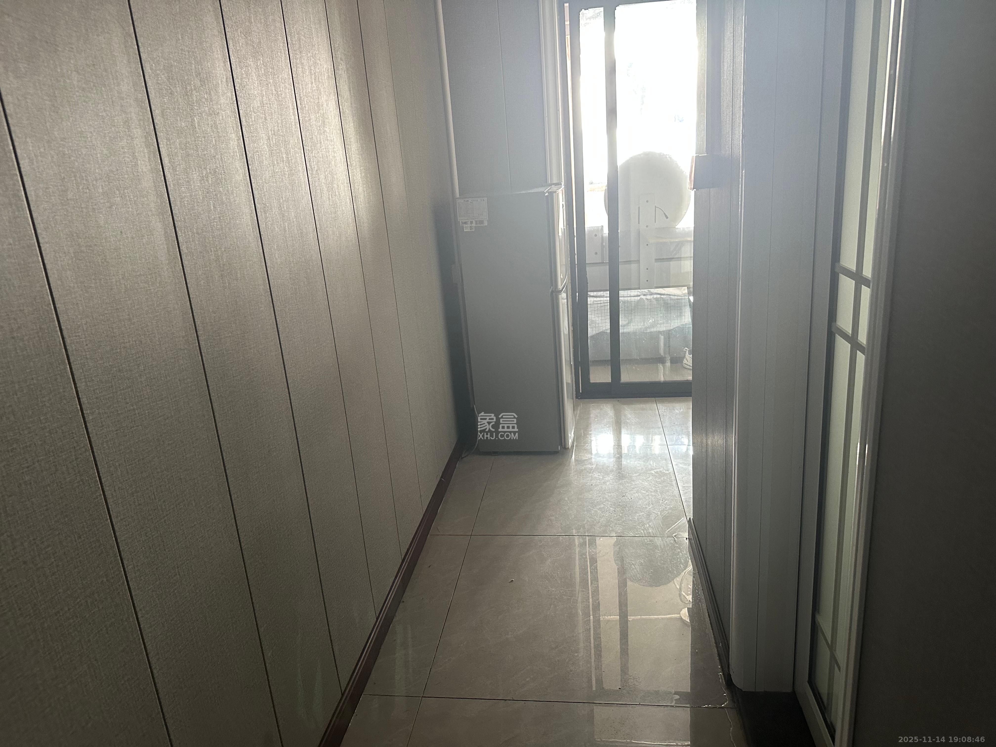 白沙湾嘉园  1室1厅1卫    1200.0元/月室内图