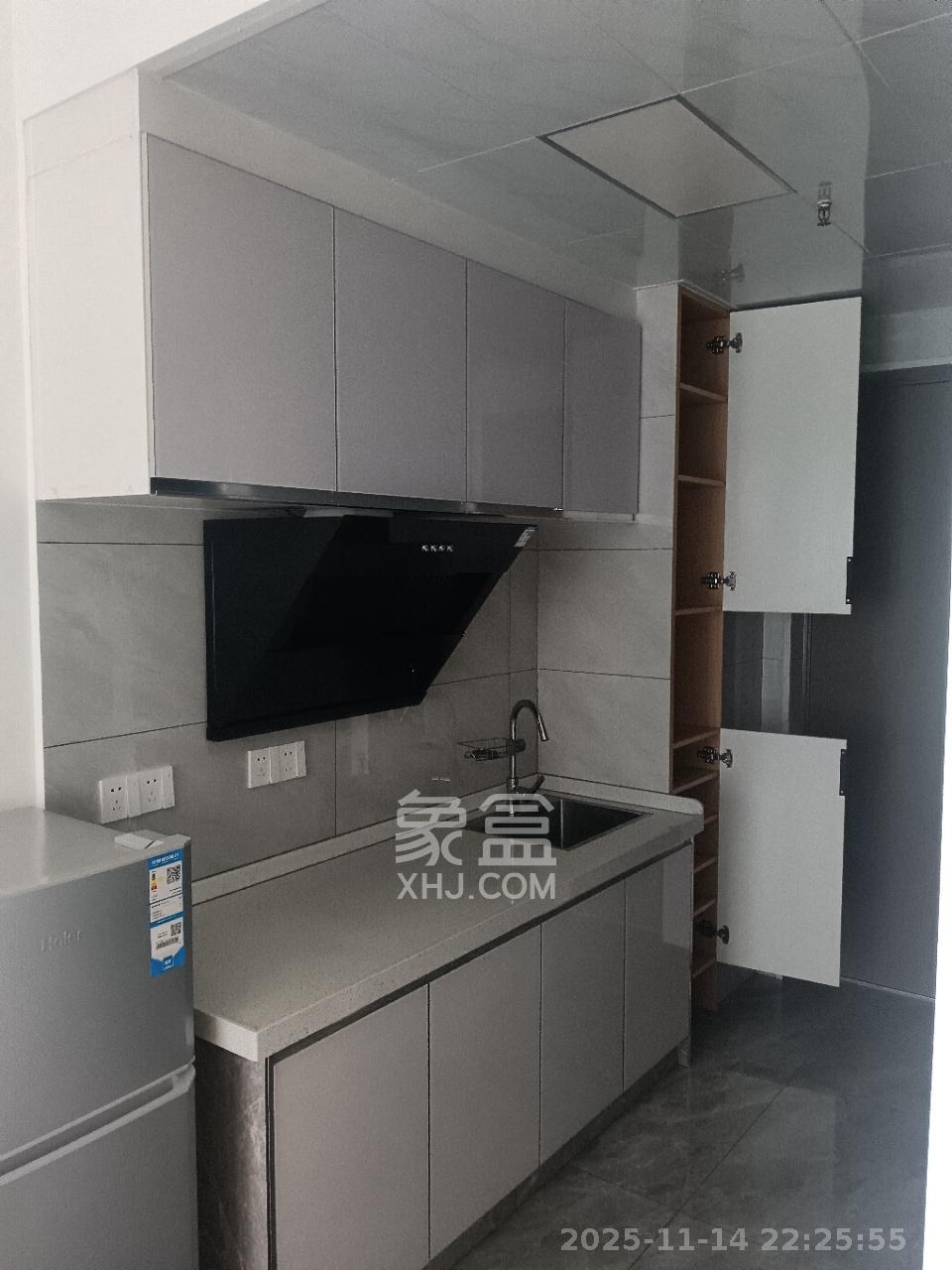 新城悦隽公园  1室1厅1卫    1300.0元/月室内图