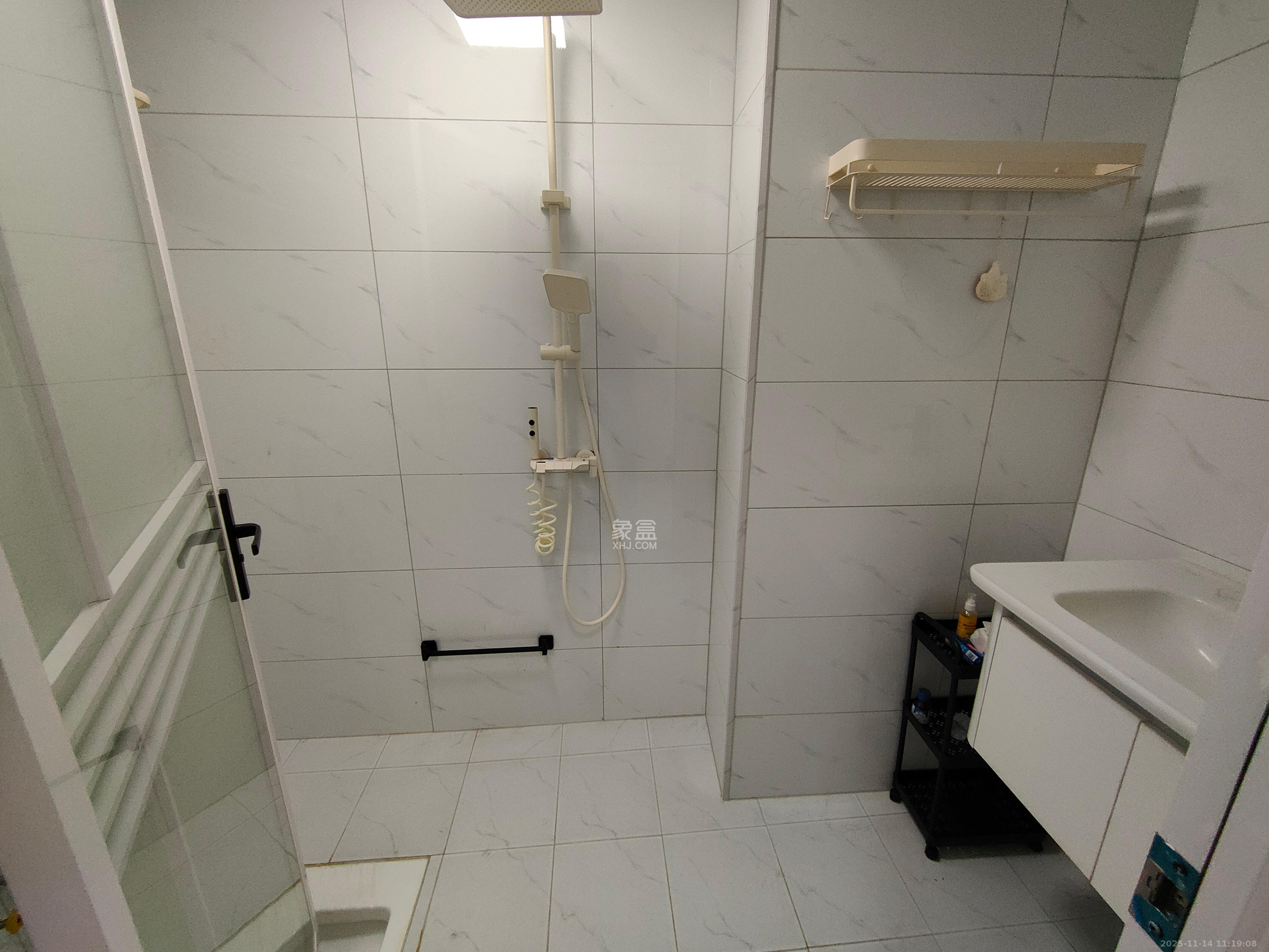 克拉美丽山庄(晟领国际) 1室1厅1卫 1300.0元/月 克拉美丽山庄(晟领国际) 1室1厅1卫 1300.0元/月室内图